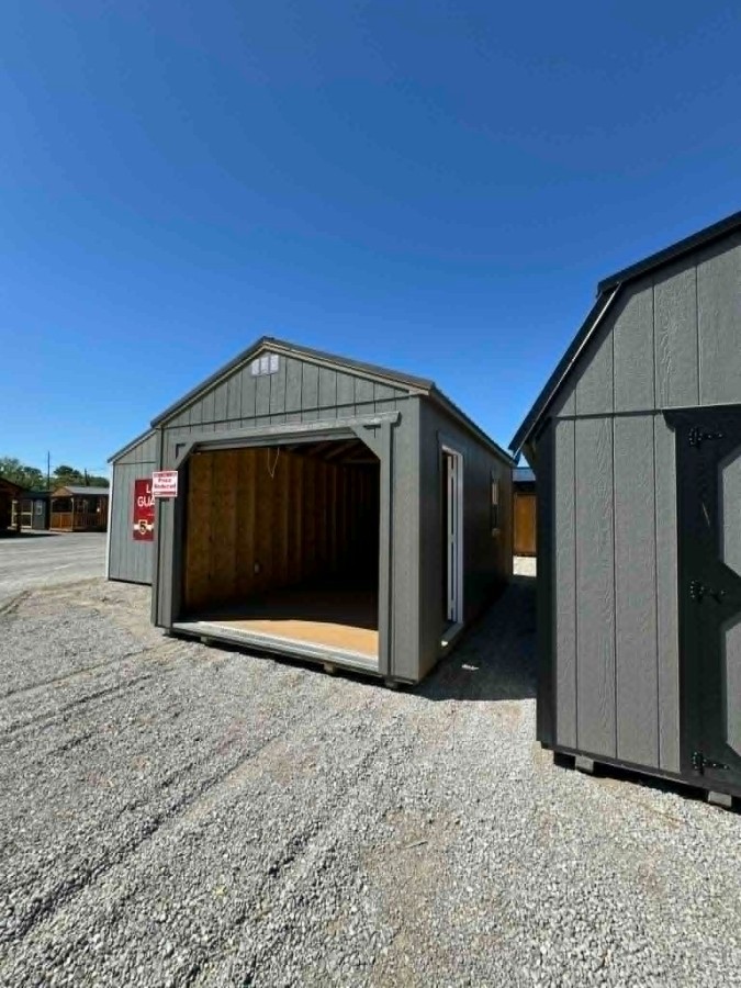 Utility Garage - 12x20
