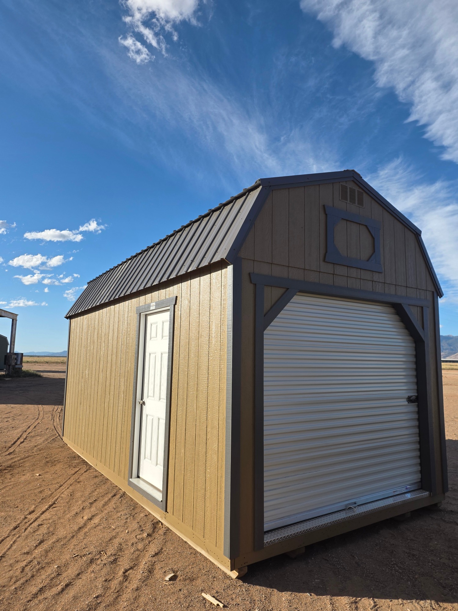 Lofted Barn 8' Garage - 10x20