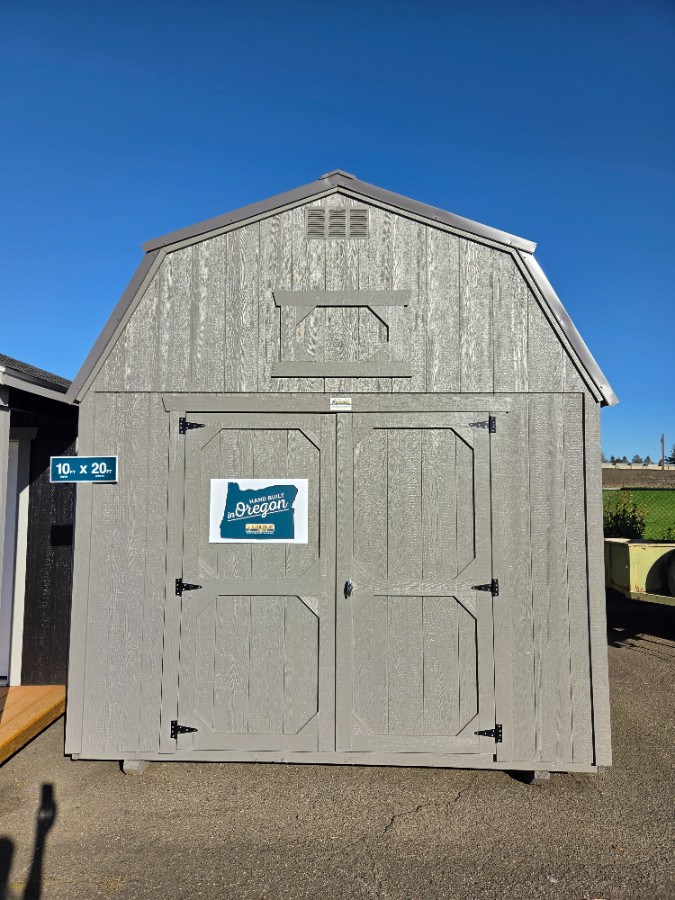 Lofted Barn - 10x20