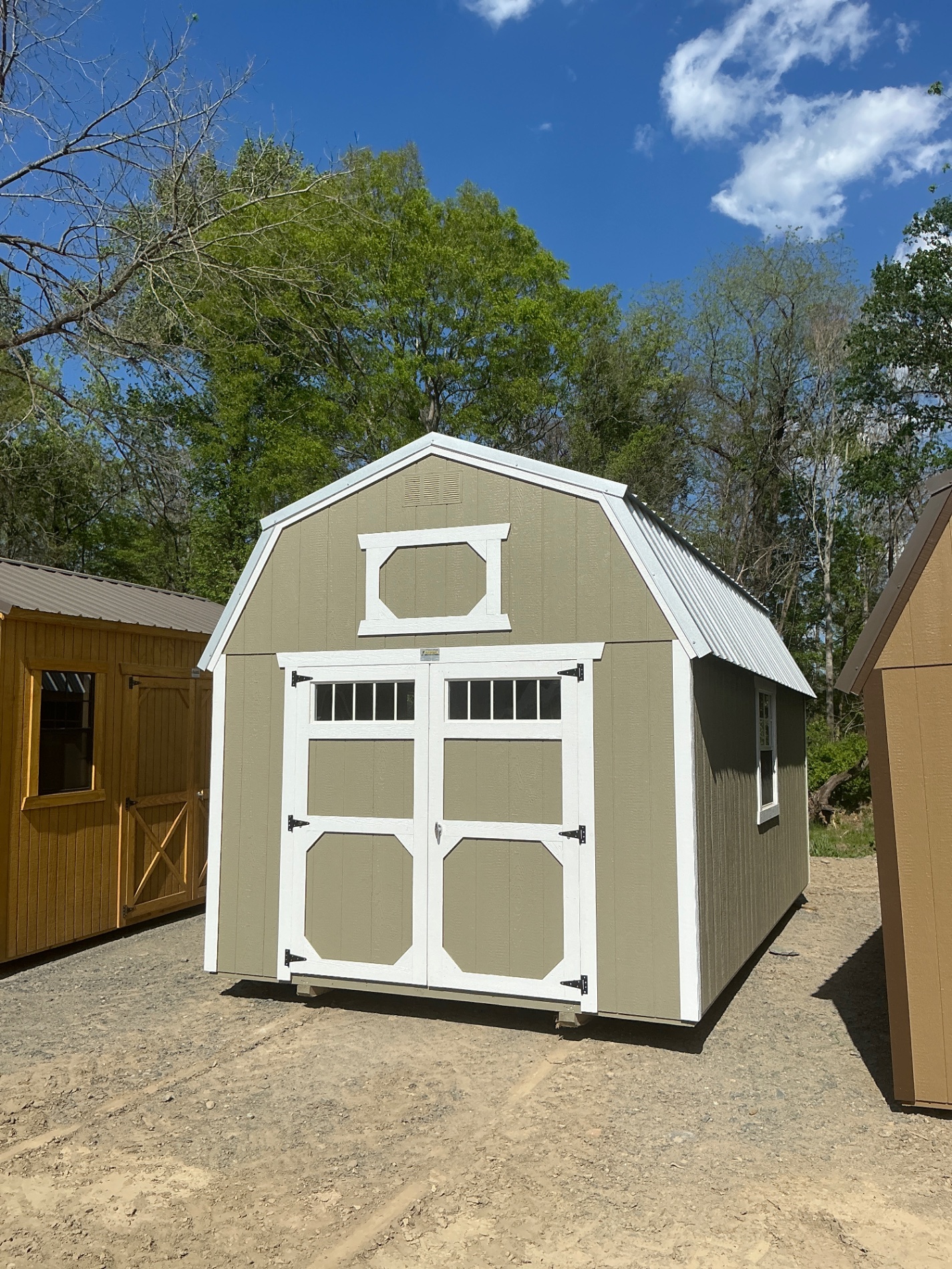 Lofted Barn - 10x20