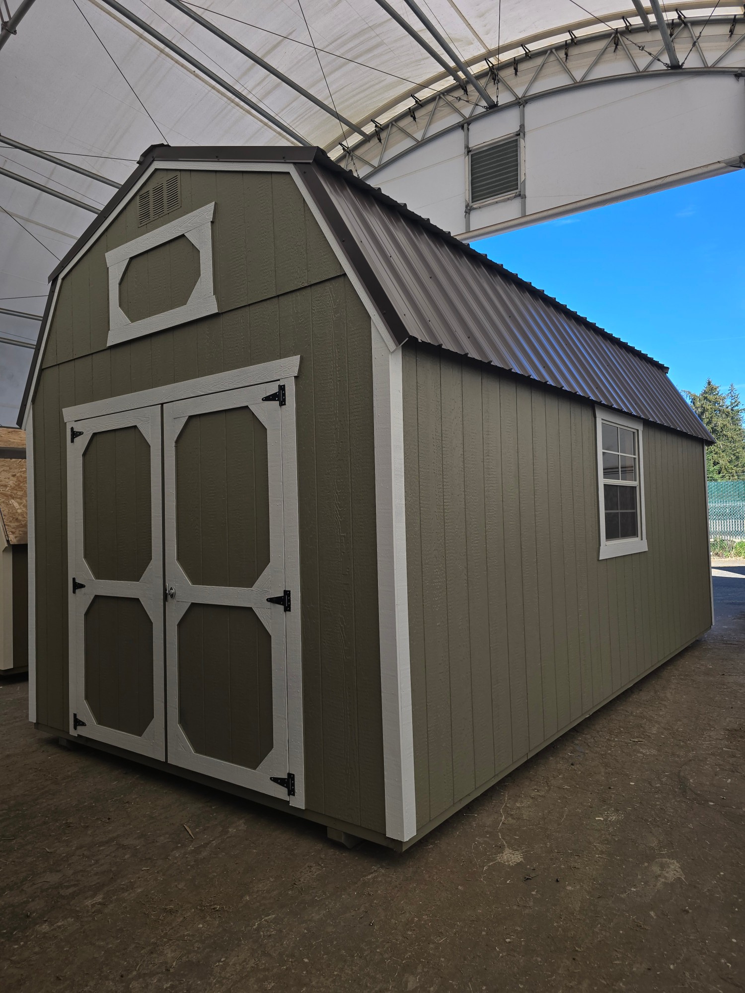 Lofted Barn - 10x20