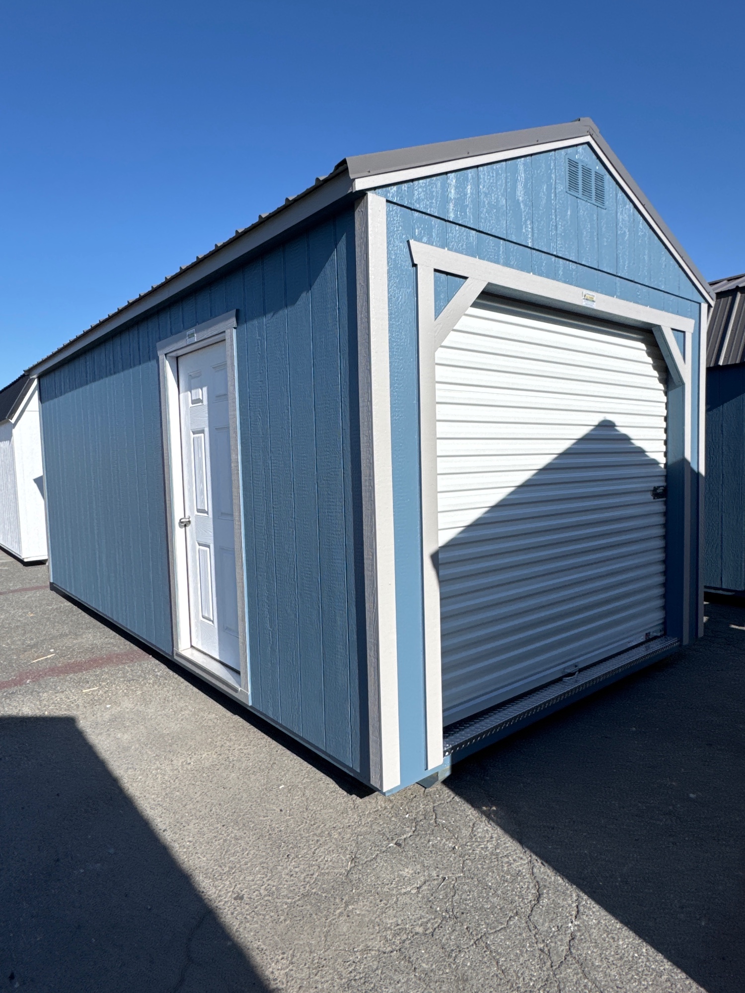 Utility 8' Garage - 10x20