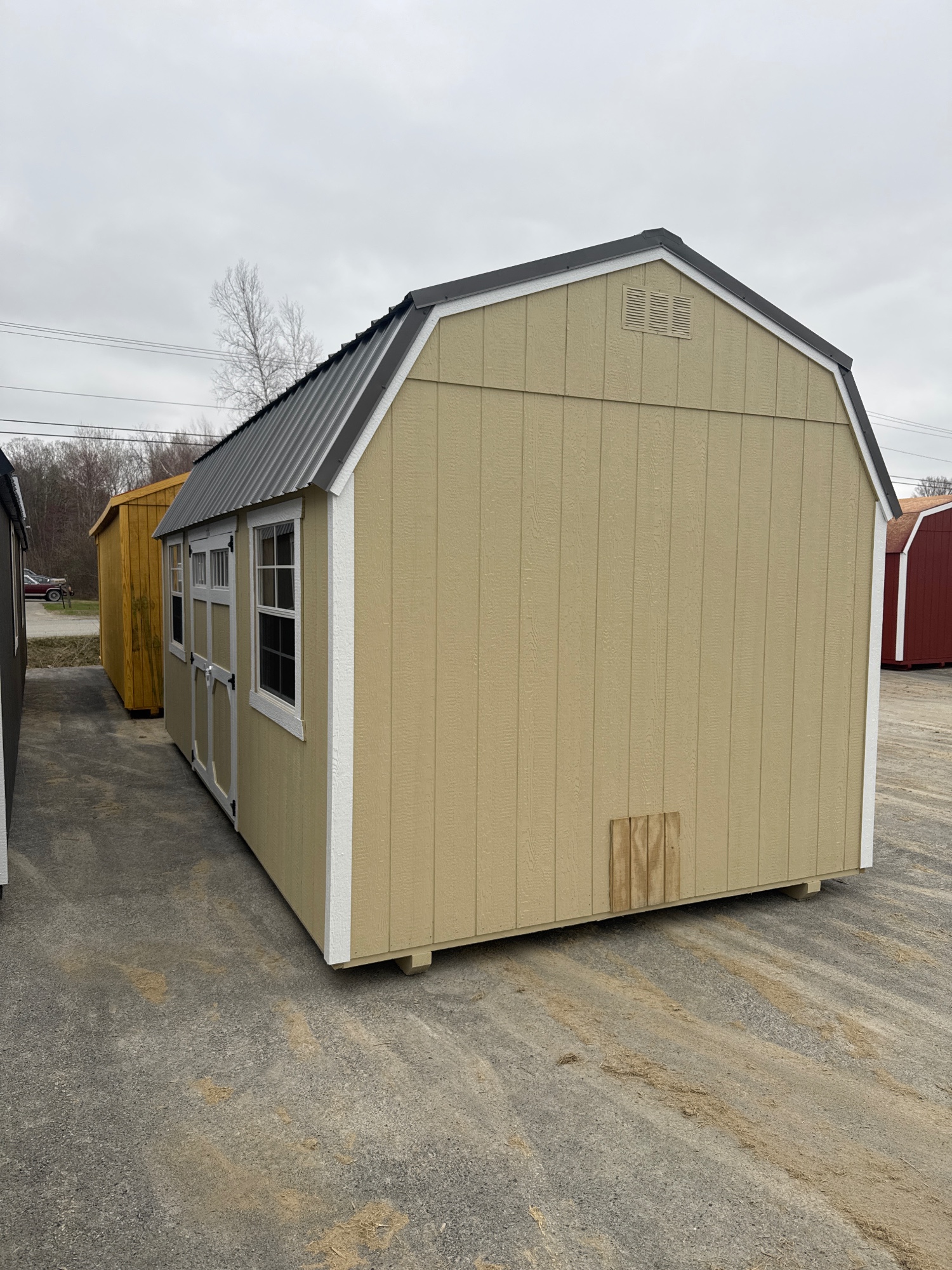 Lofted Barn - 10x20