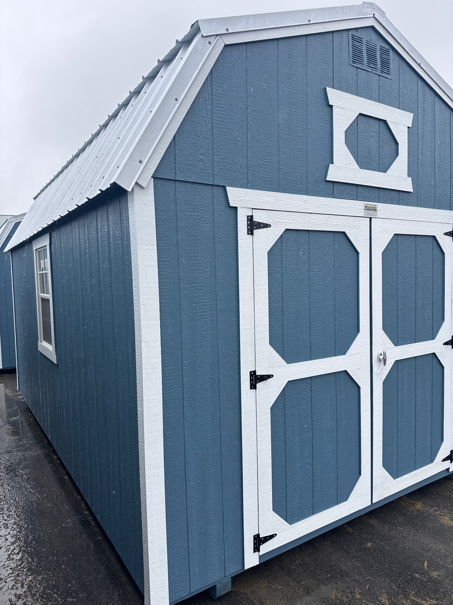 Lofted Barn - 10x16