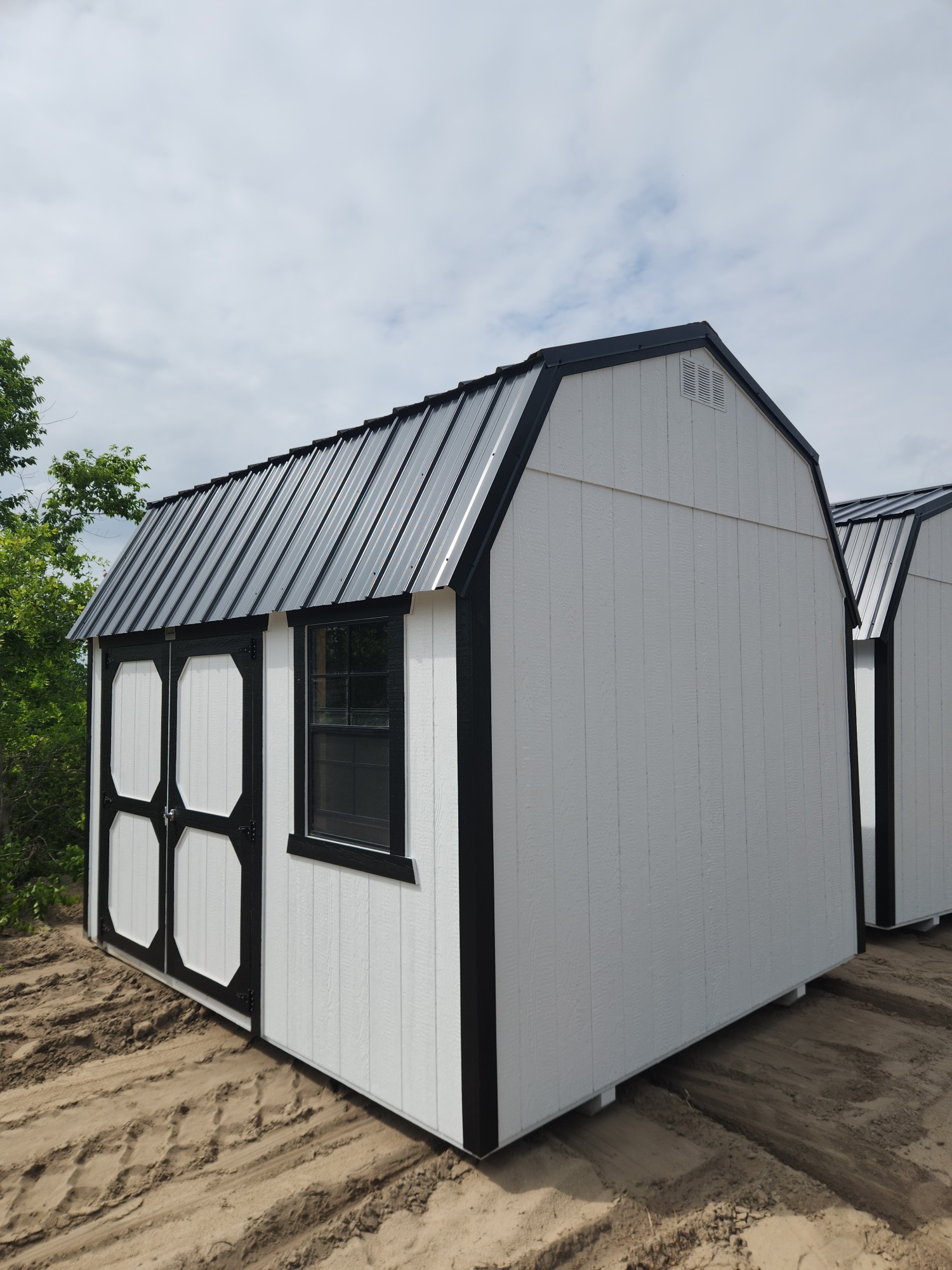 Lofted Barn - 10x12