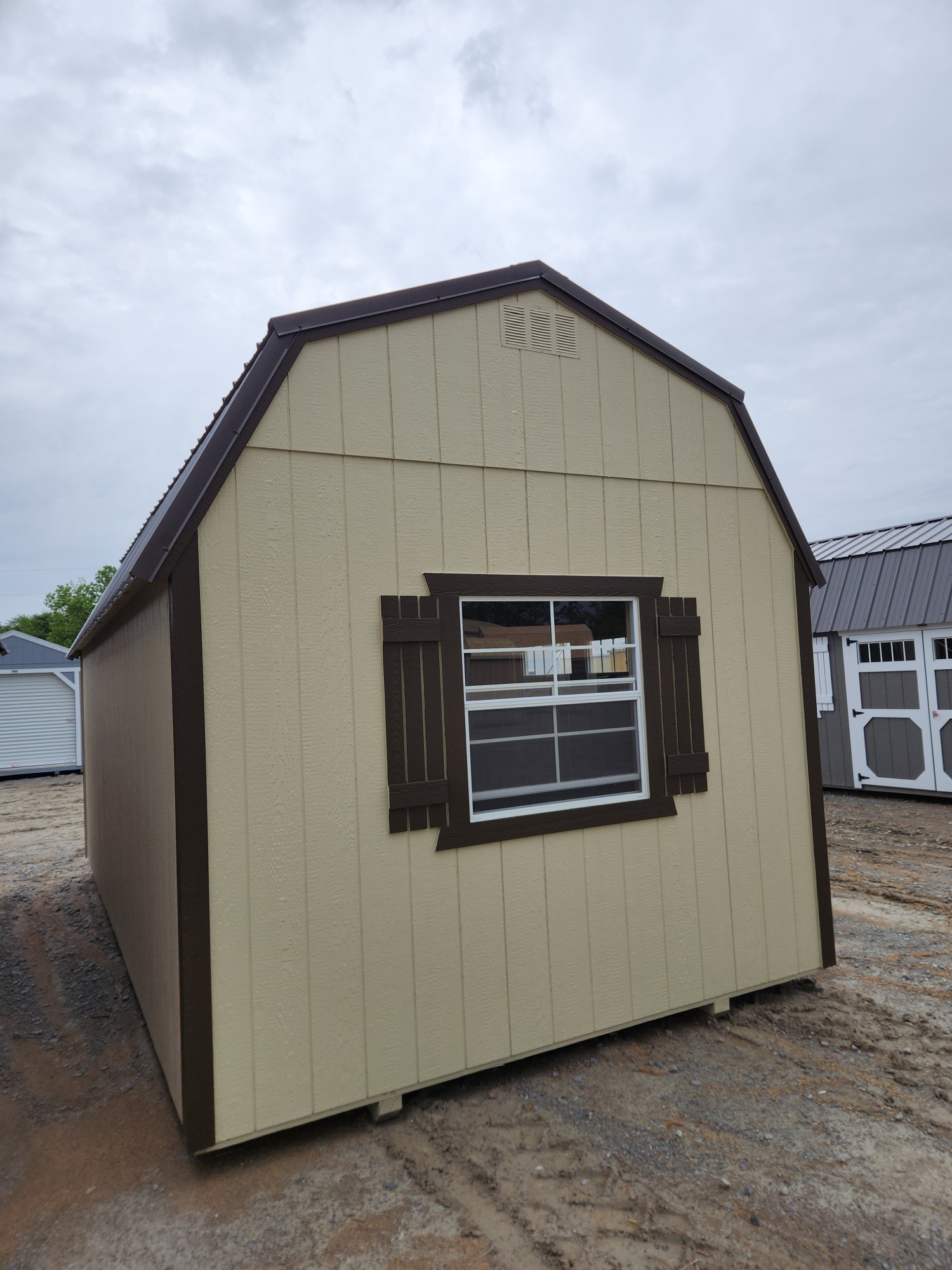 Lofted Barn - 10x20