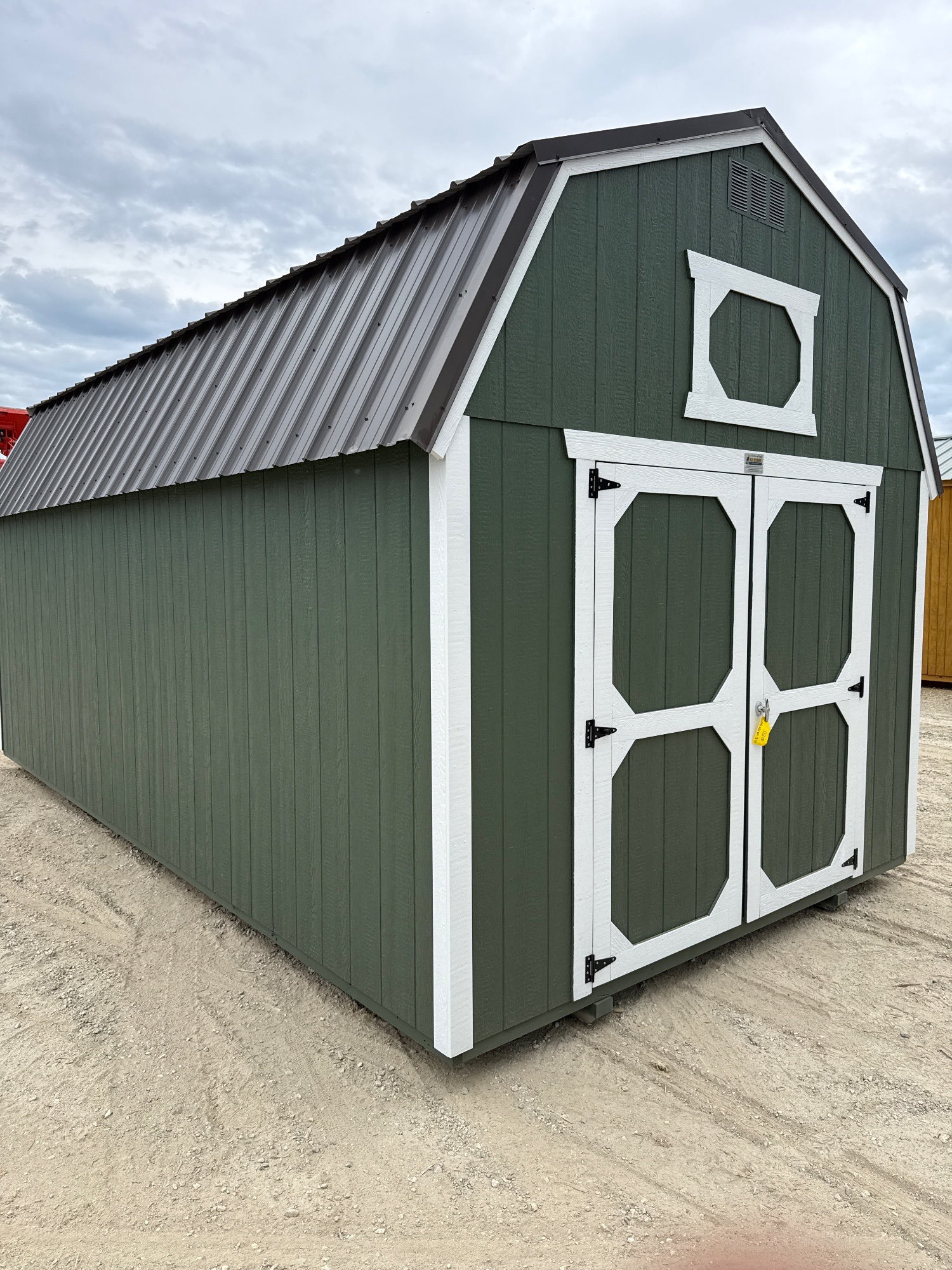 Lofted Barn - 10x20