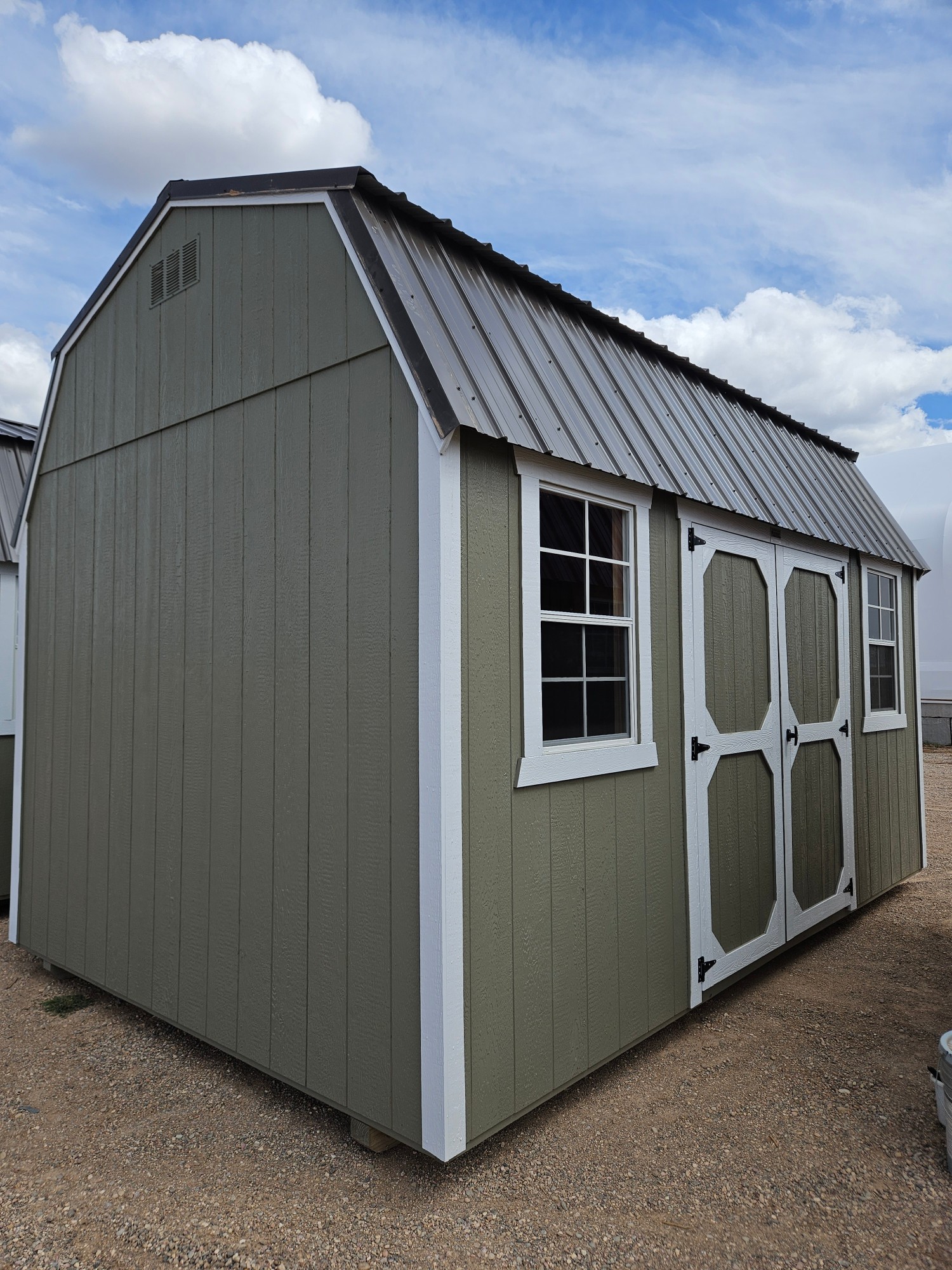 Lofted Barn - 10x16