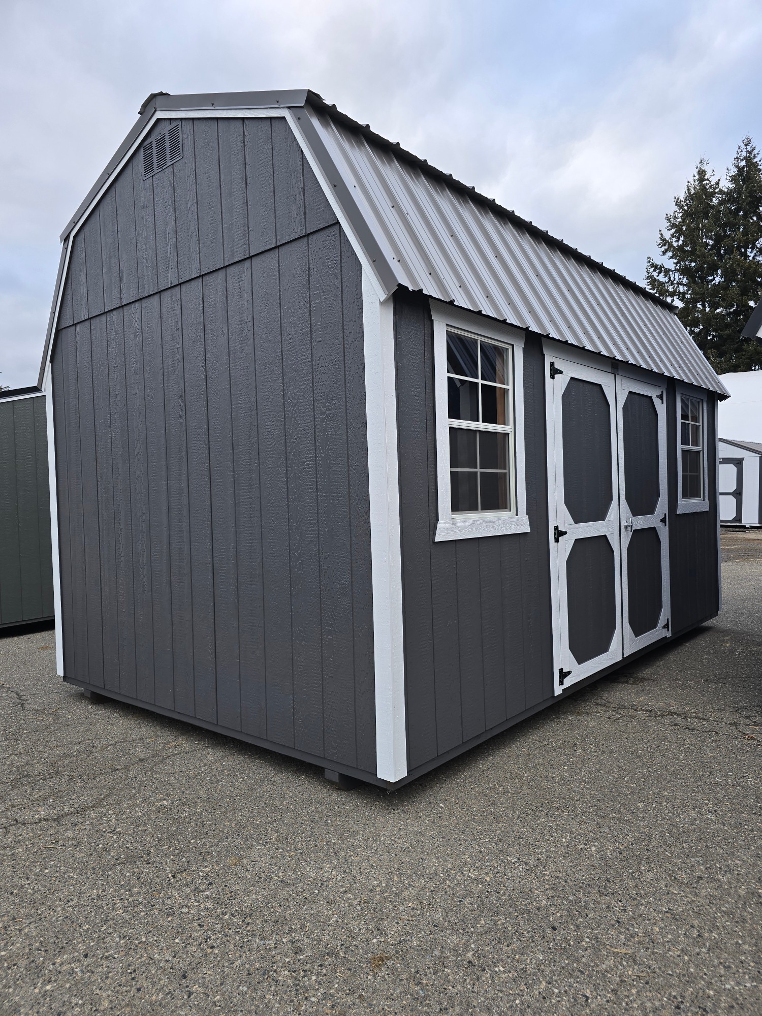 Lofted Barn - 10x16