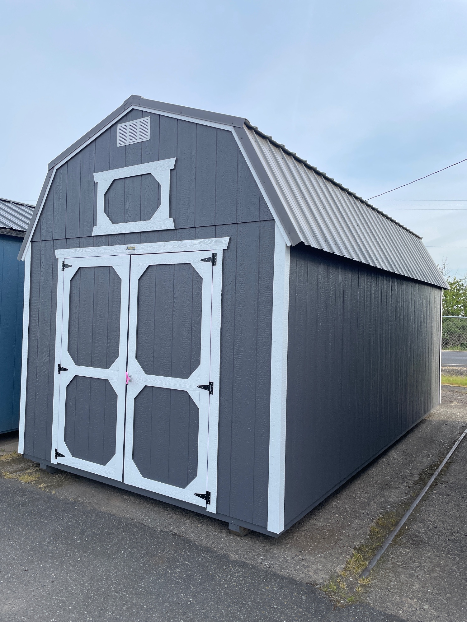 Lofted Barn - 10x20