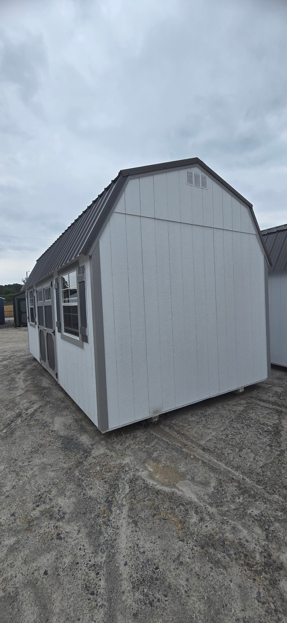 Lofted Barn - 10x20