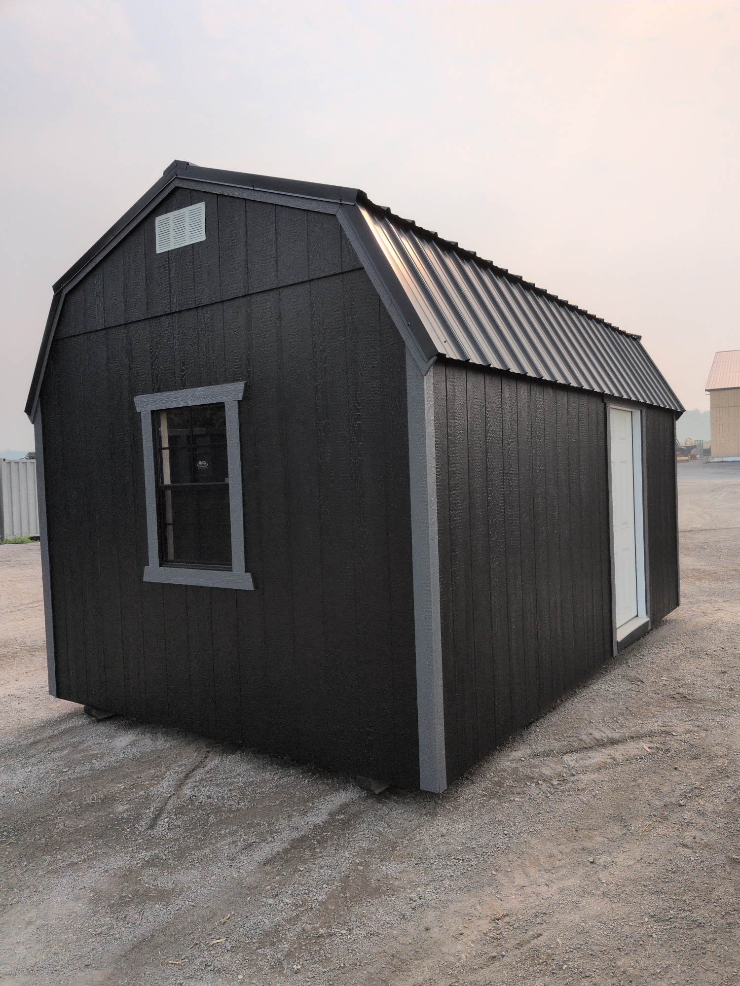 Lofted Barn 8' Garage - 10x16