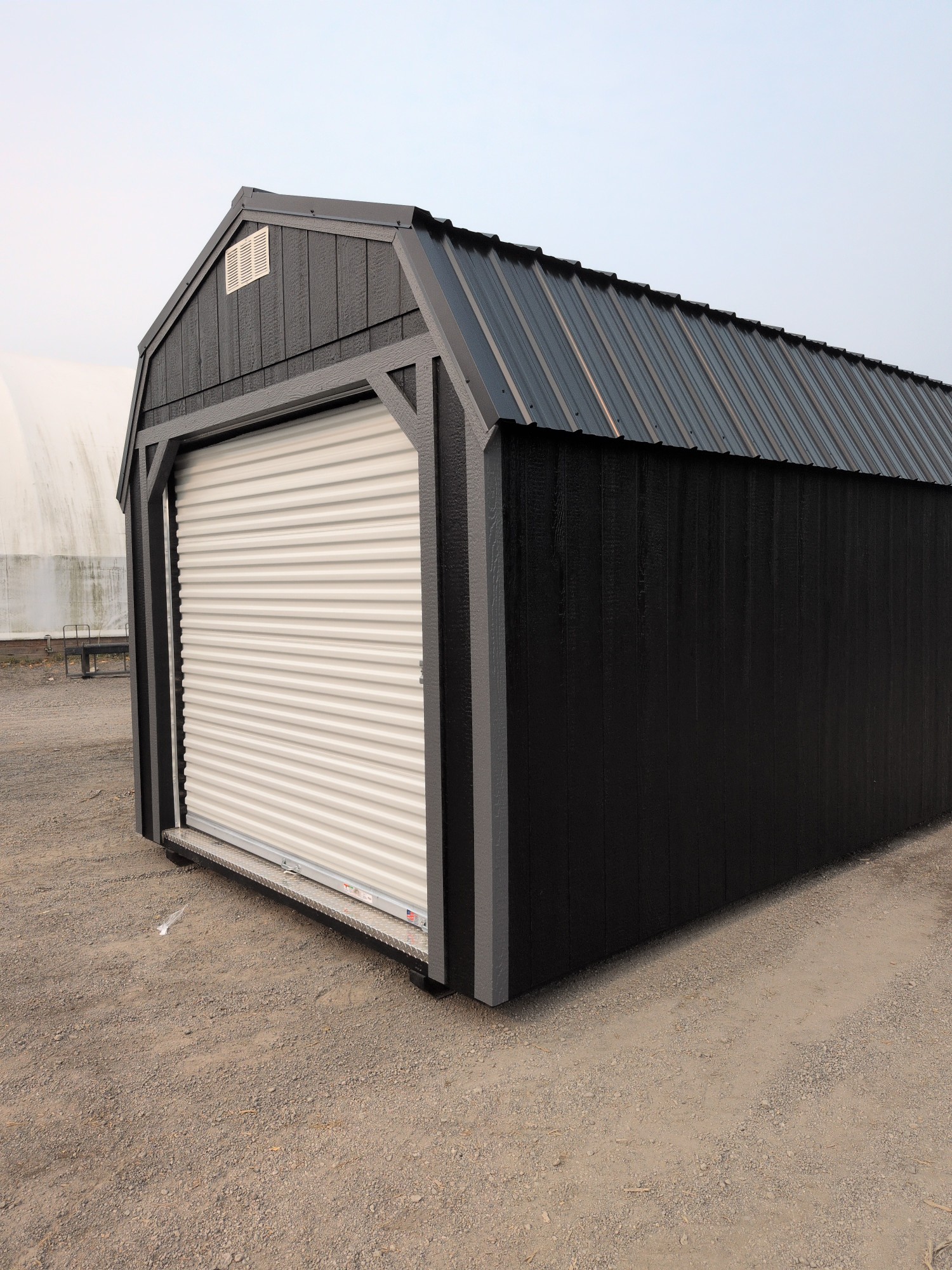 Lofted Barn 8' Garage - 10x16
