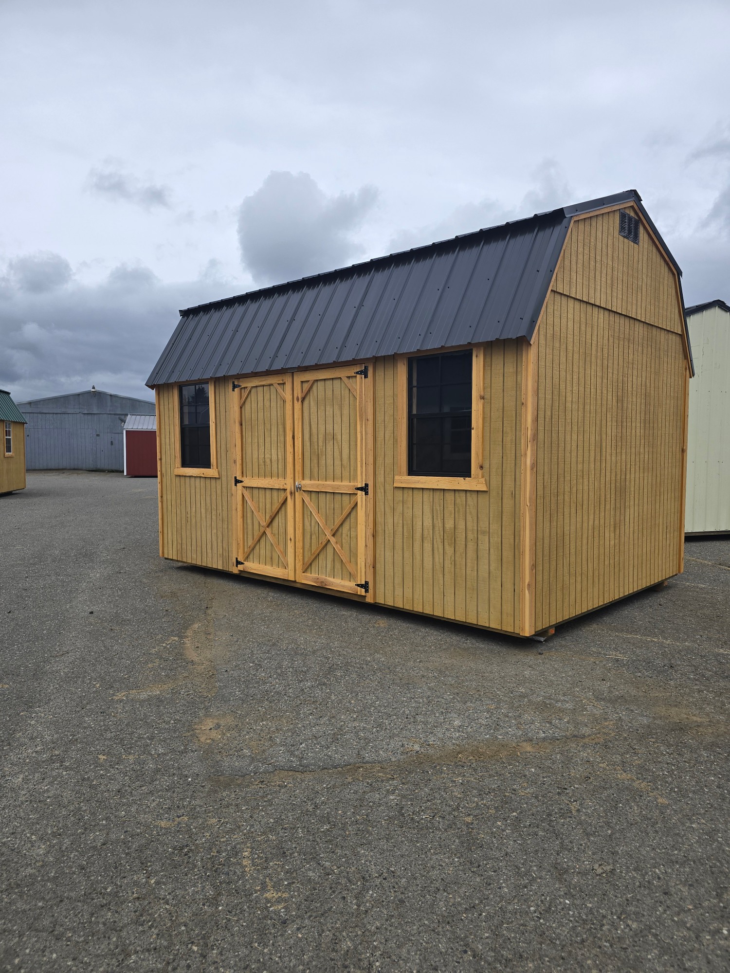 Lofted Barn - 10x20