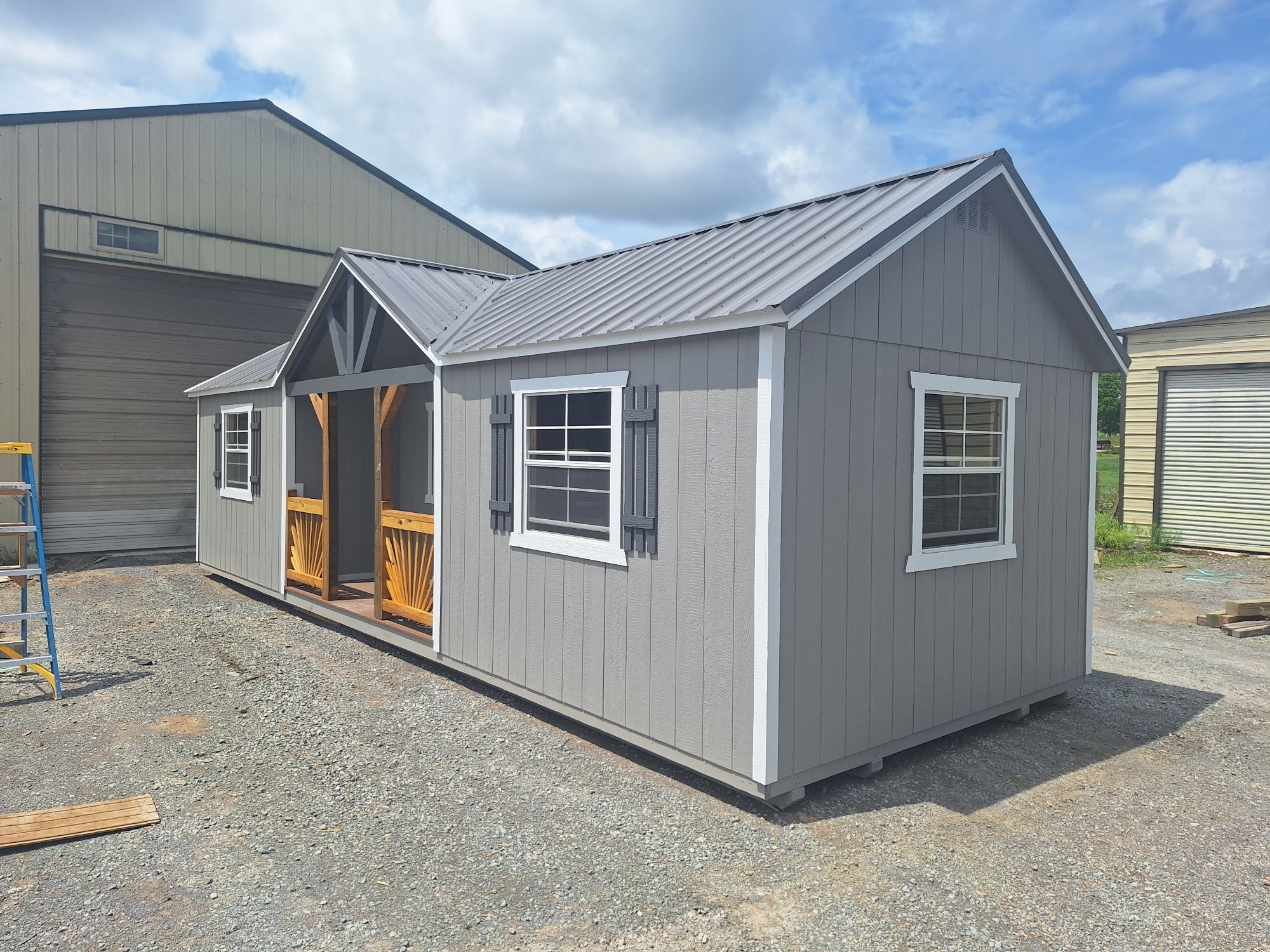 Utility Center Porch - 12x32