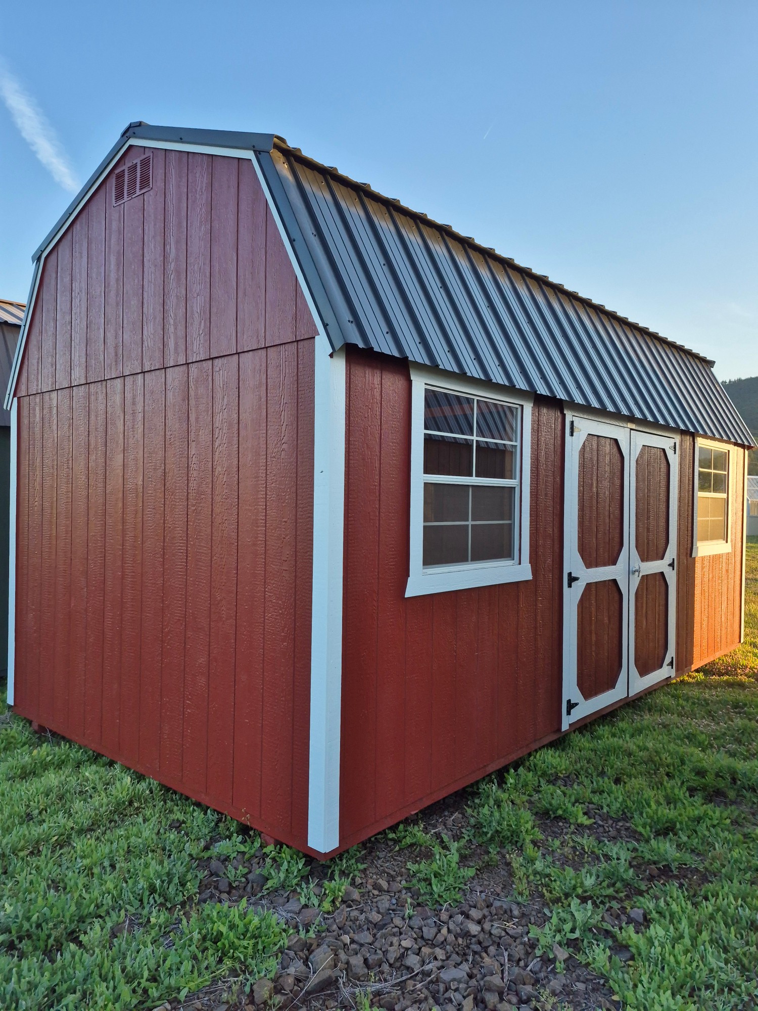Lofted Barn - 10x20