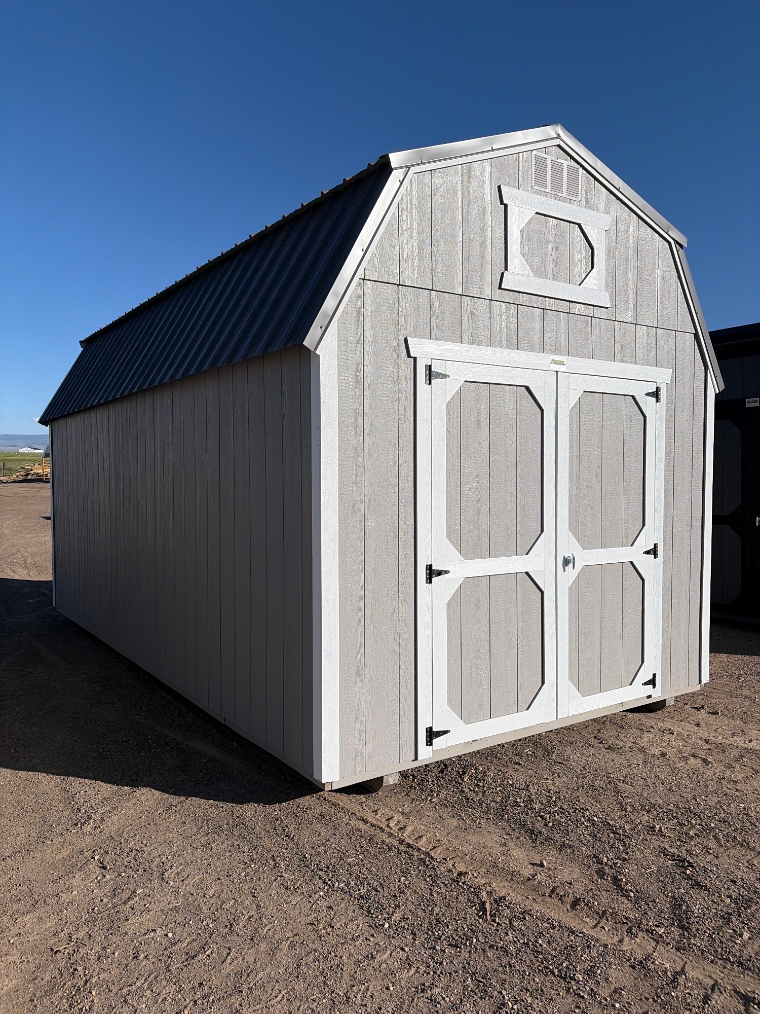Lofted Barn - 10x20