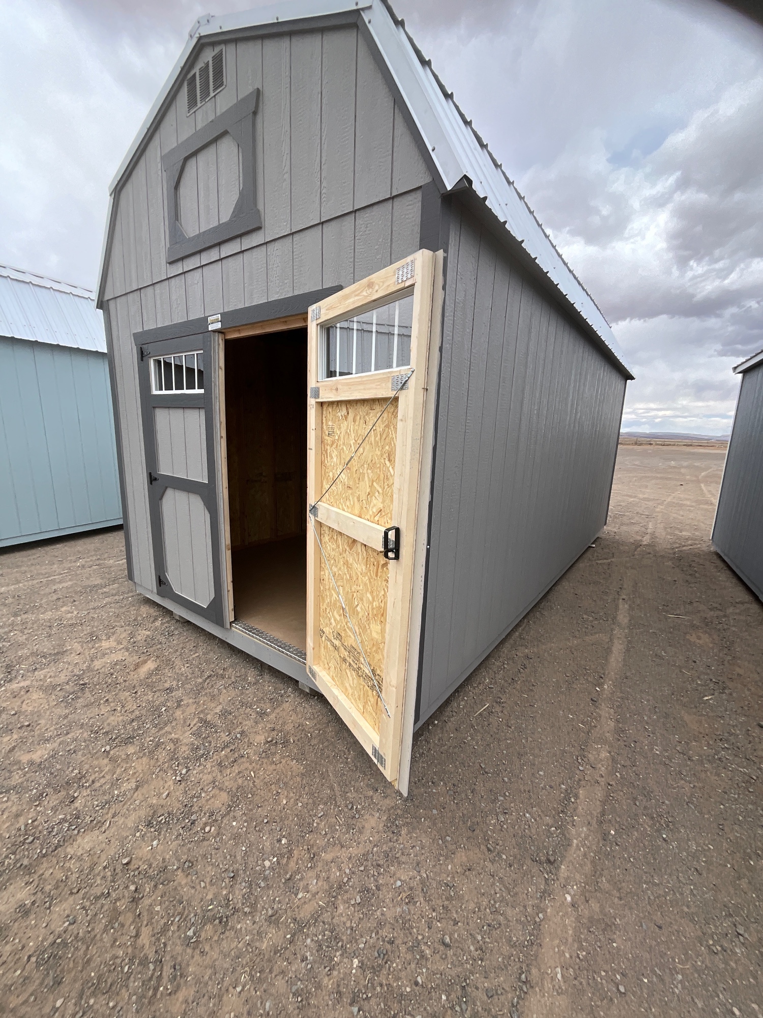 Lofted Barn - 10x20