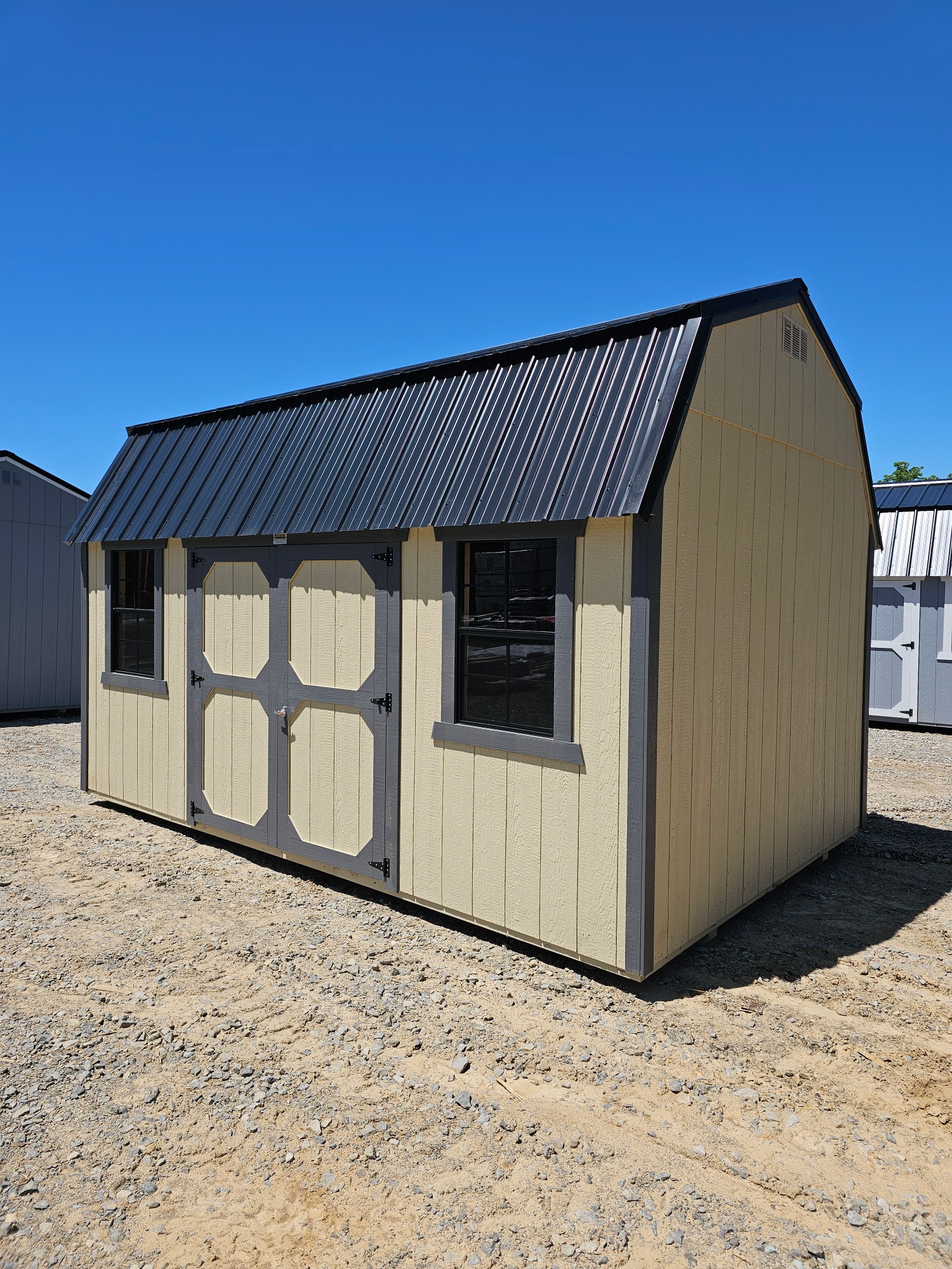Lofted Barn - 10x16