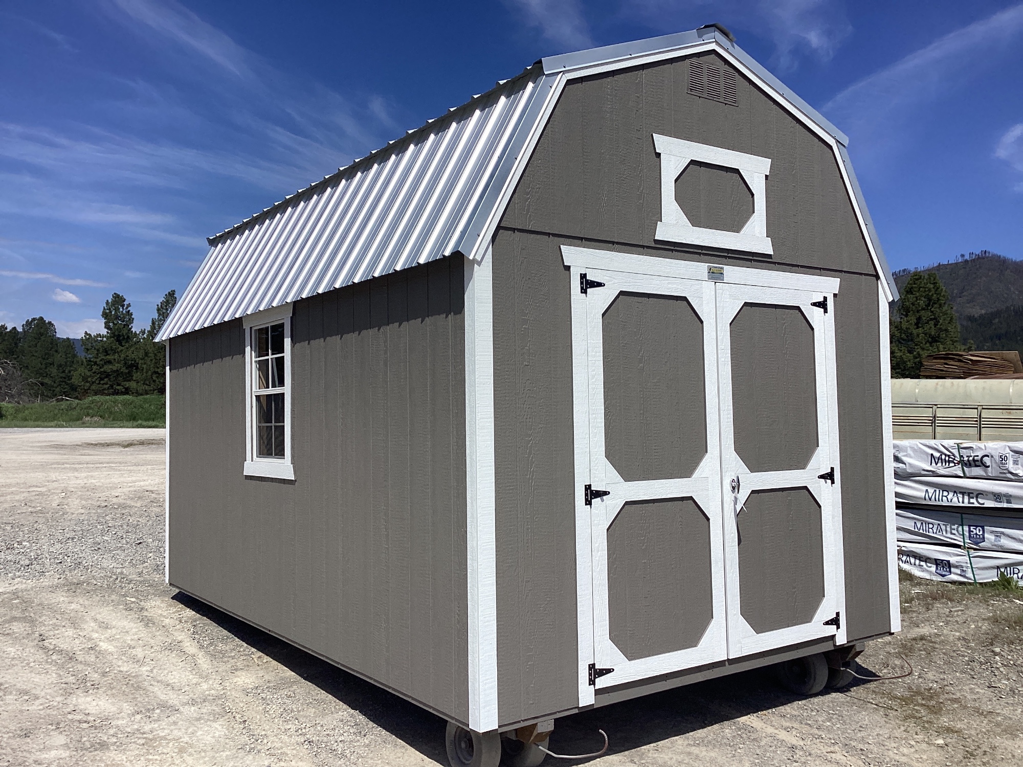 Lofted Barn - 10x16