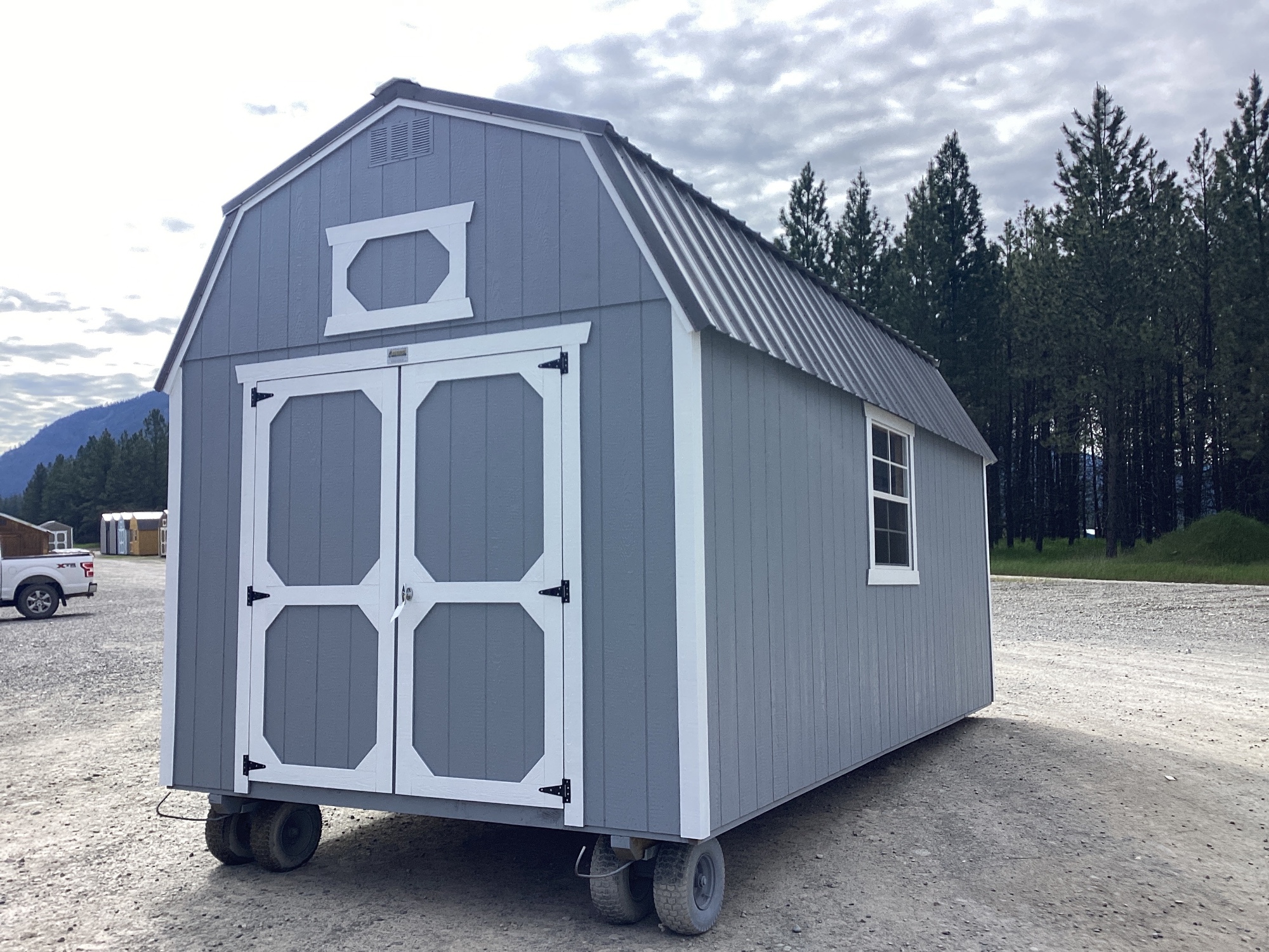 Lofted Barn - 10x20