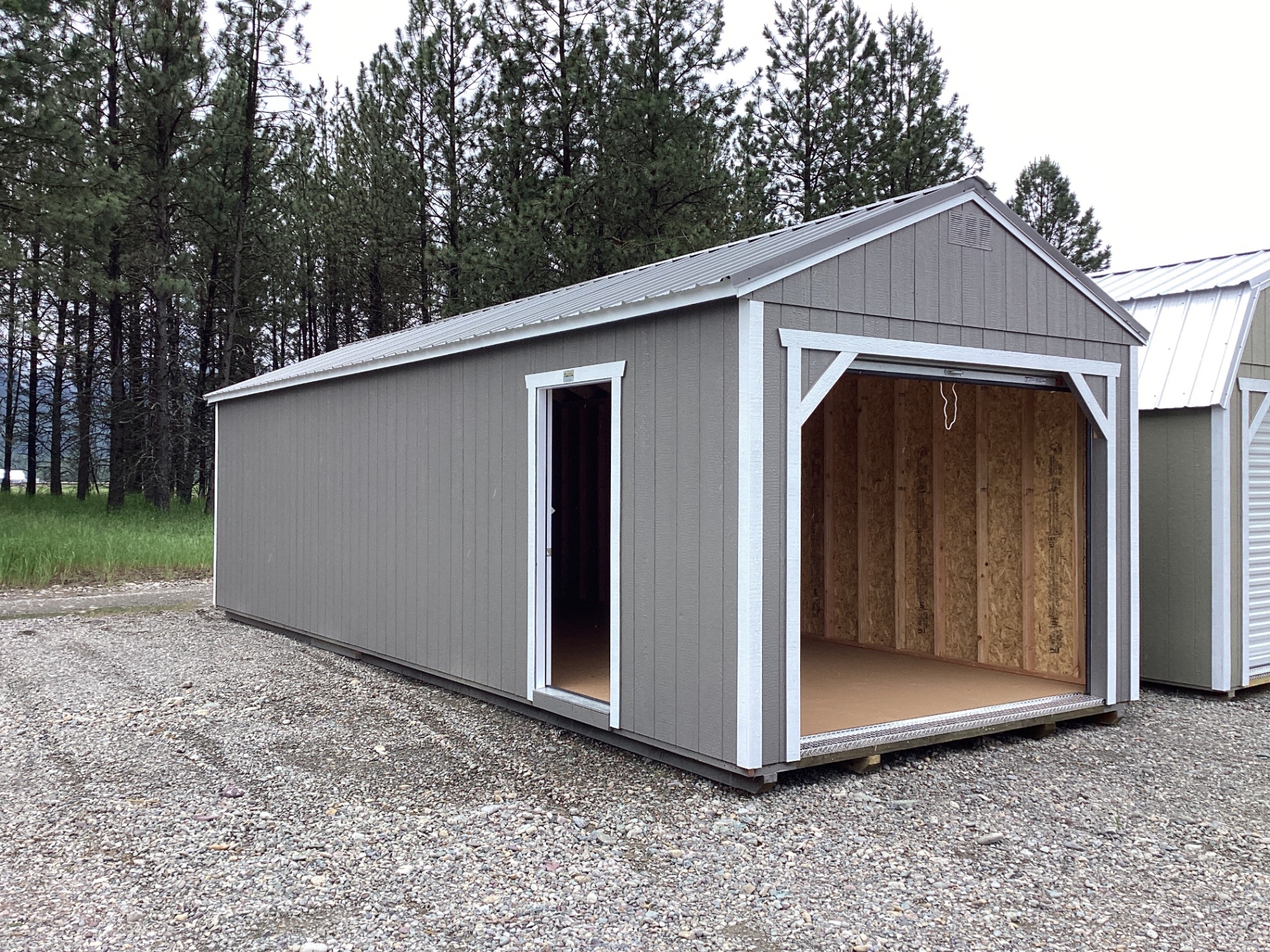 Utility Garage - 12x32