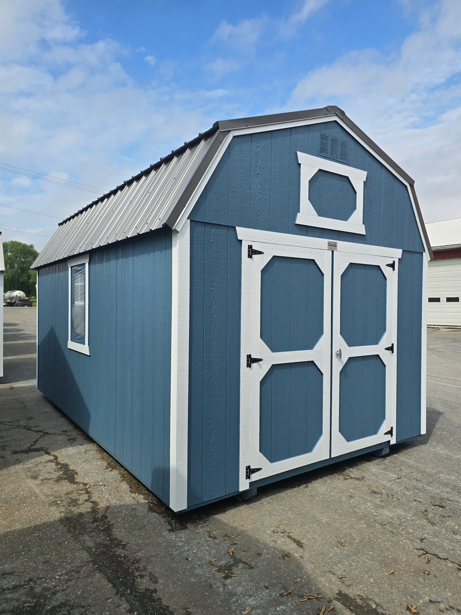 Lofted Barn - 10x16