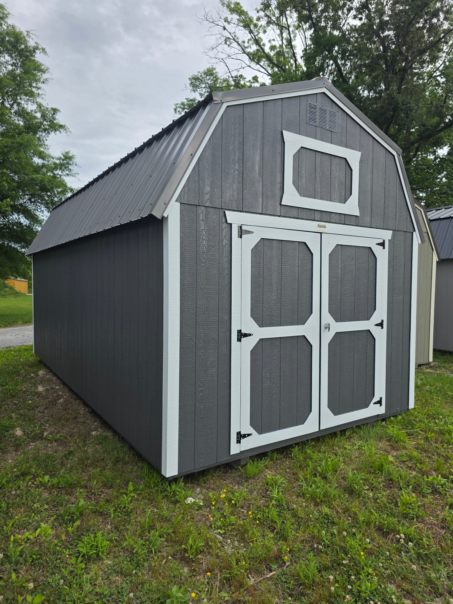 Lofted Barn - 10x20