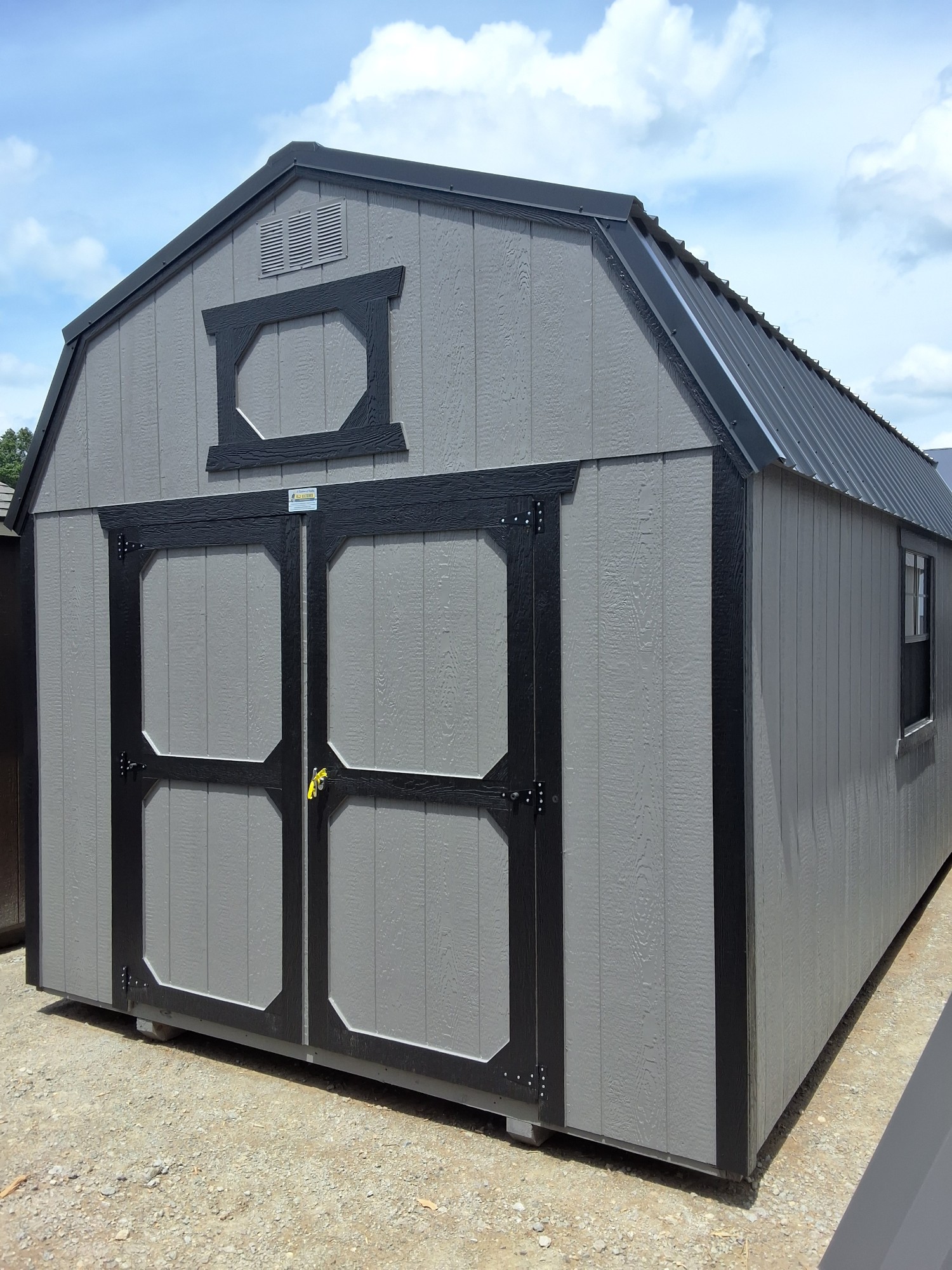 Lofted Barn - 10x20