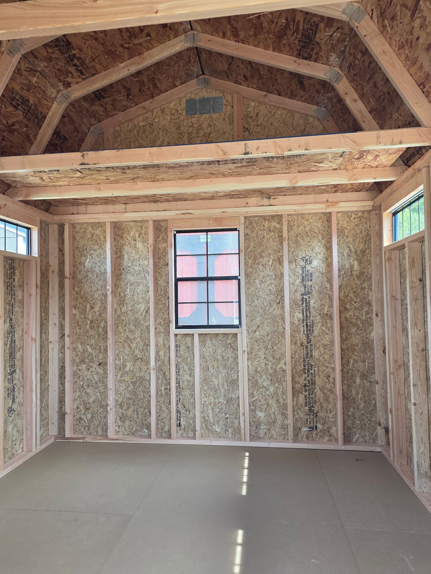10x12 Lofted Barn photo 4