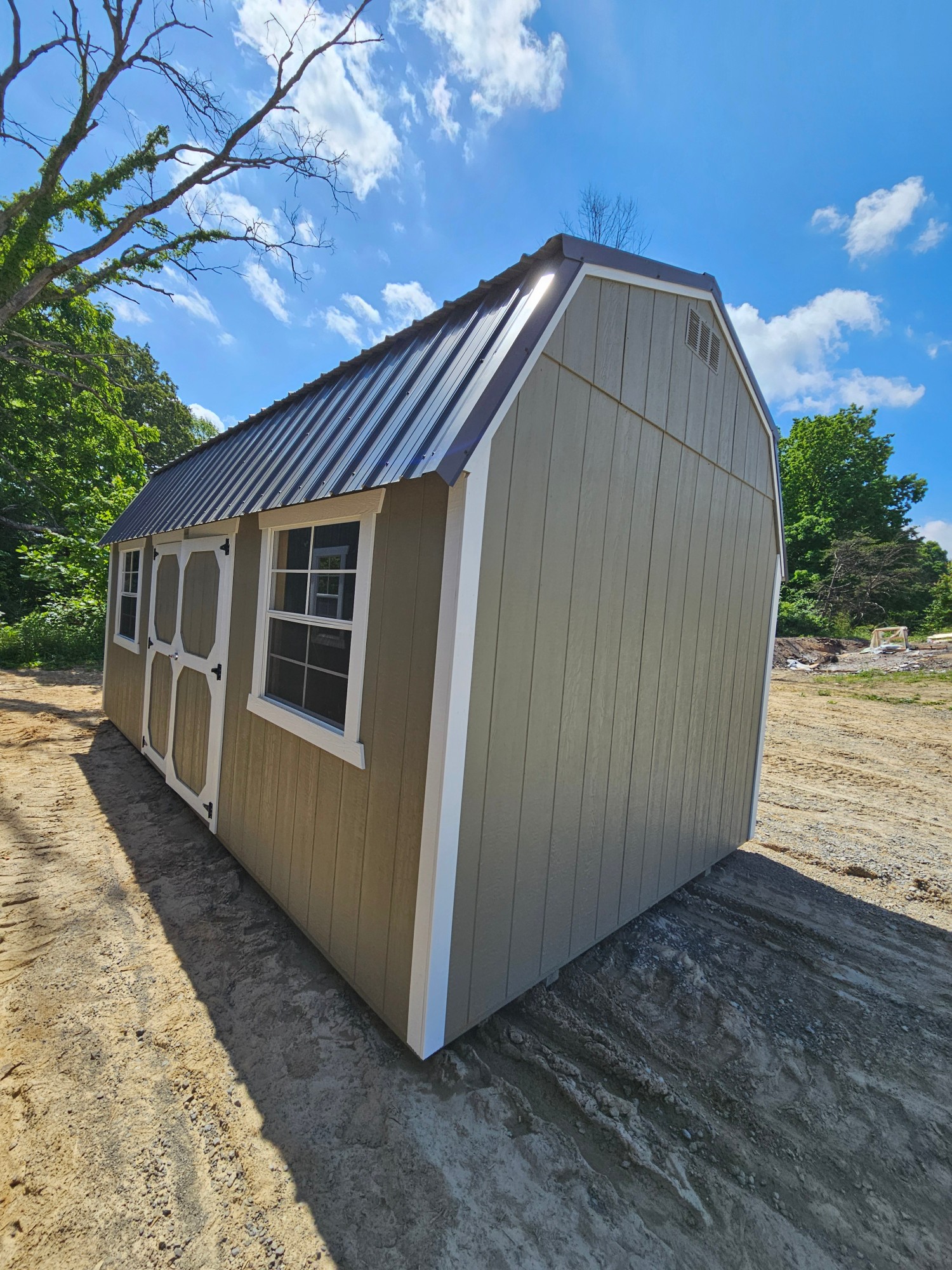 Lofted Barn - 10x20