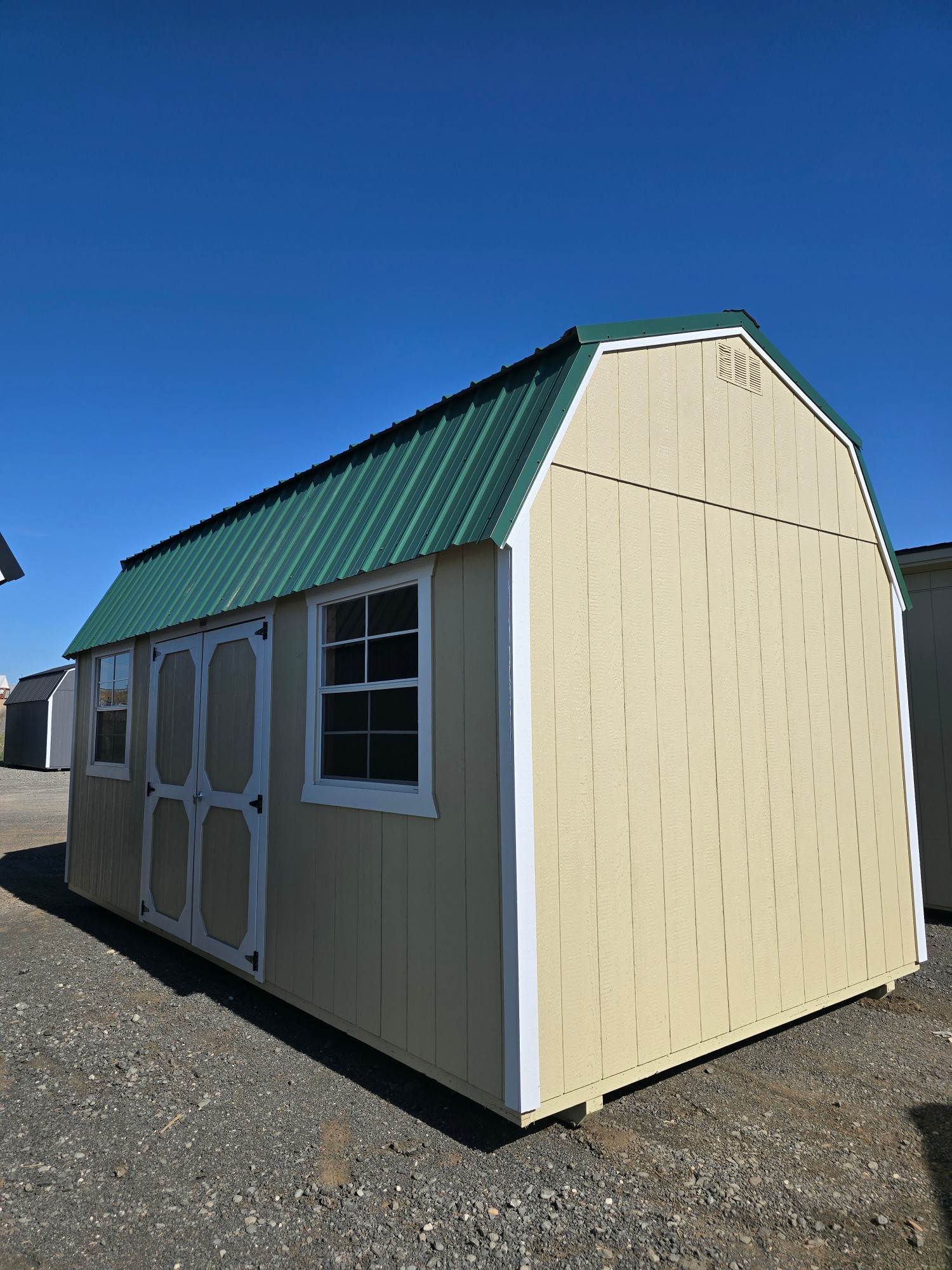 Lofted Barn - 10x20