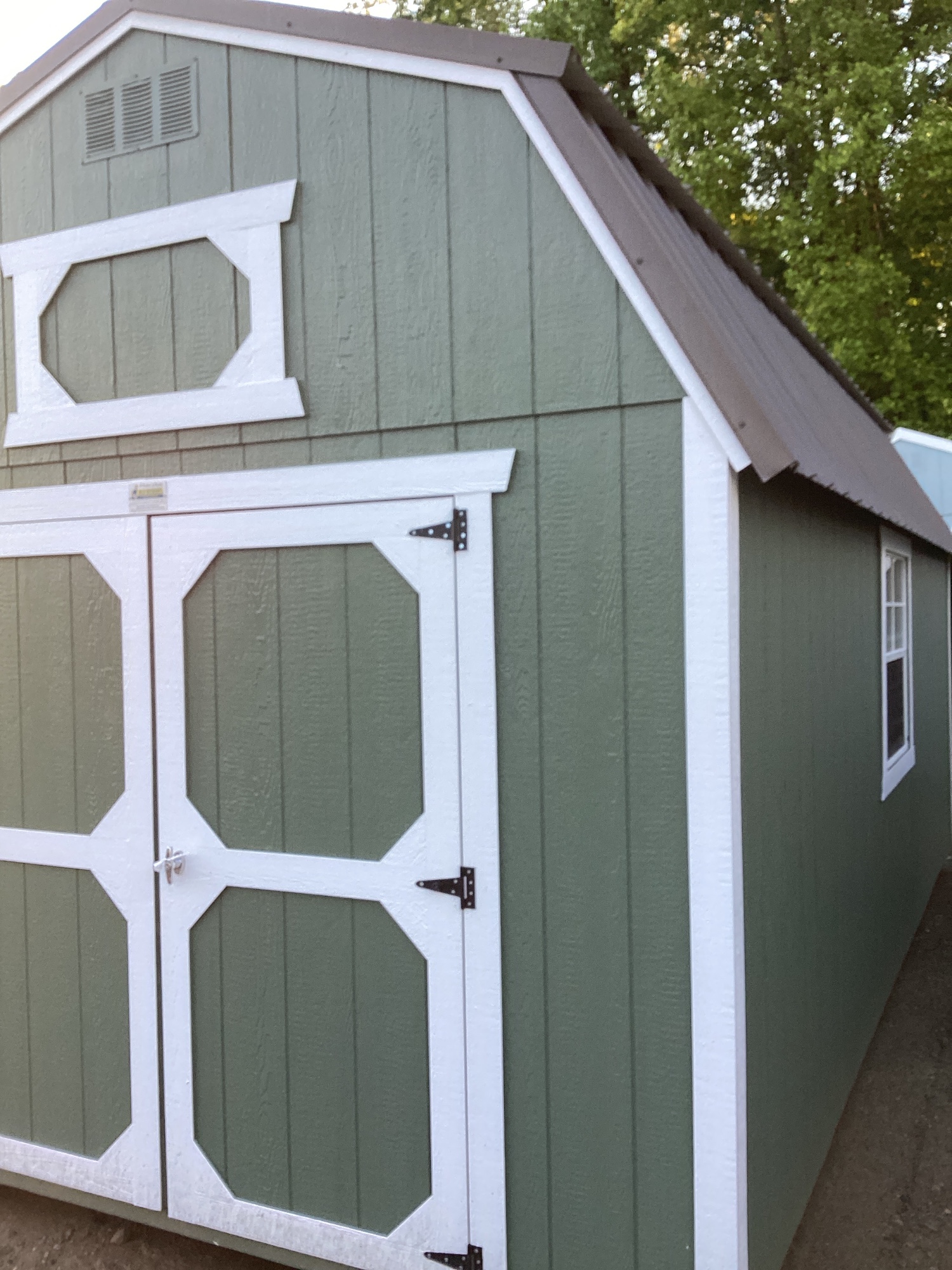Lofted Barn - 10x20