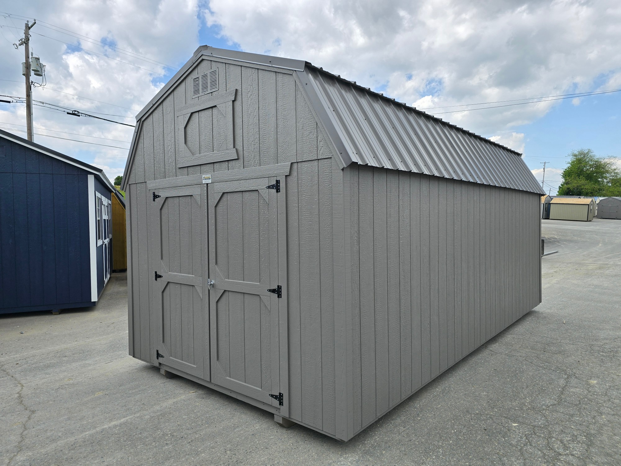 Lofted Barn - 10x20