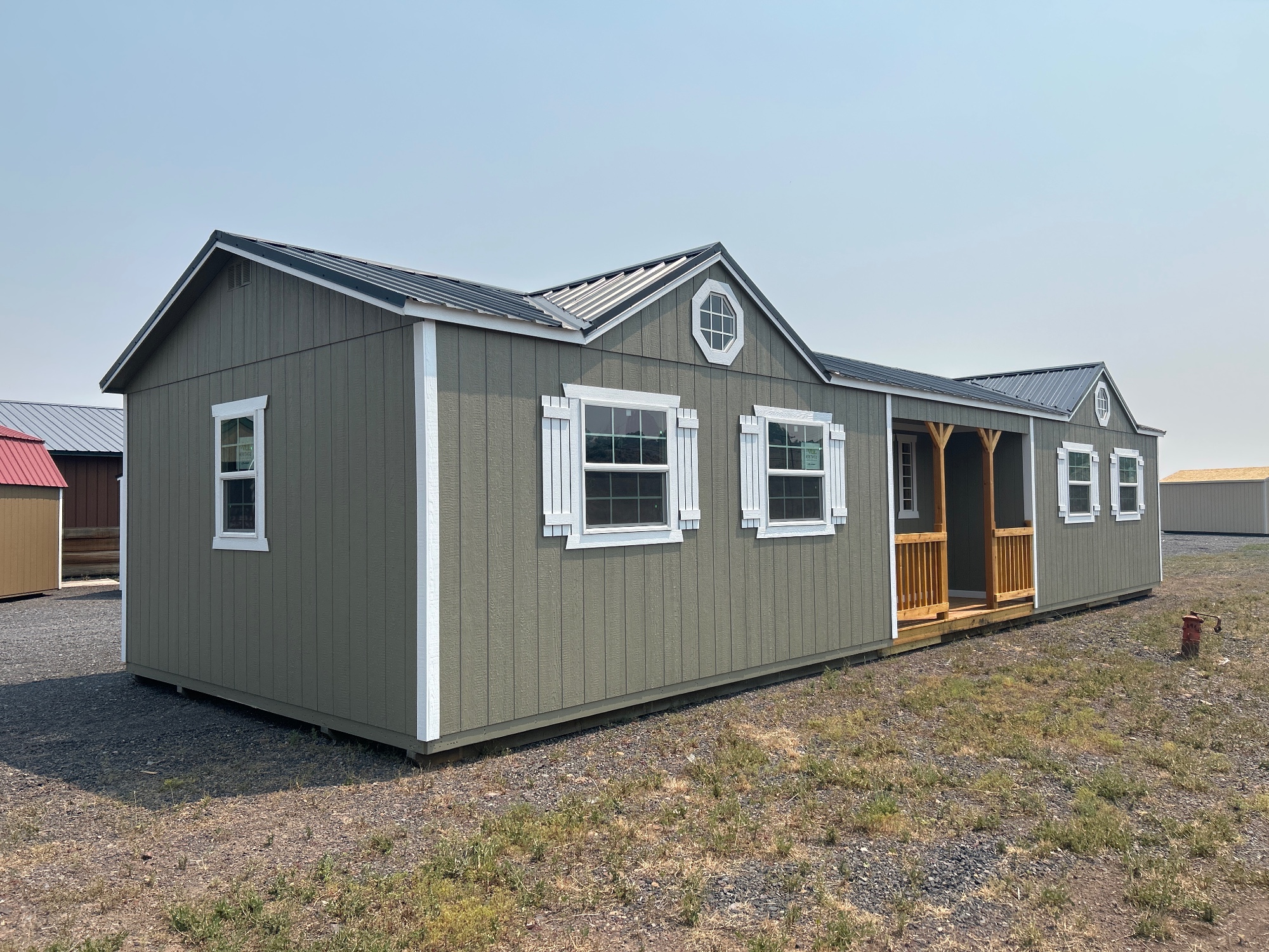 Utility Center Porch - 16x48