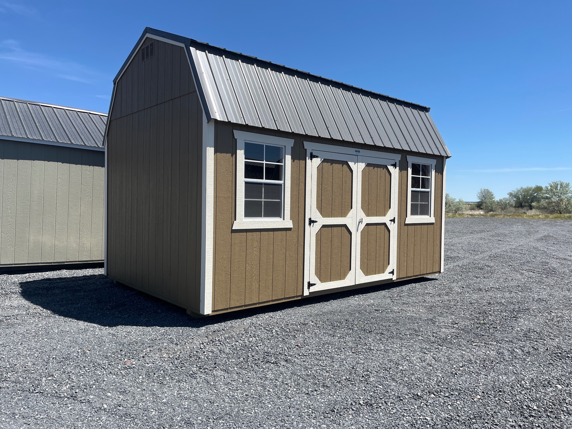 Attractive Lofted Barn - 10x16