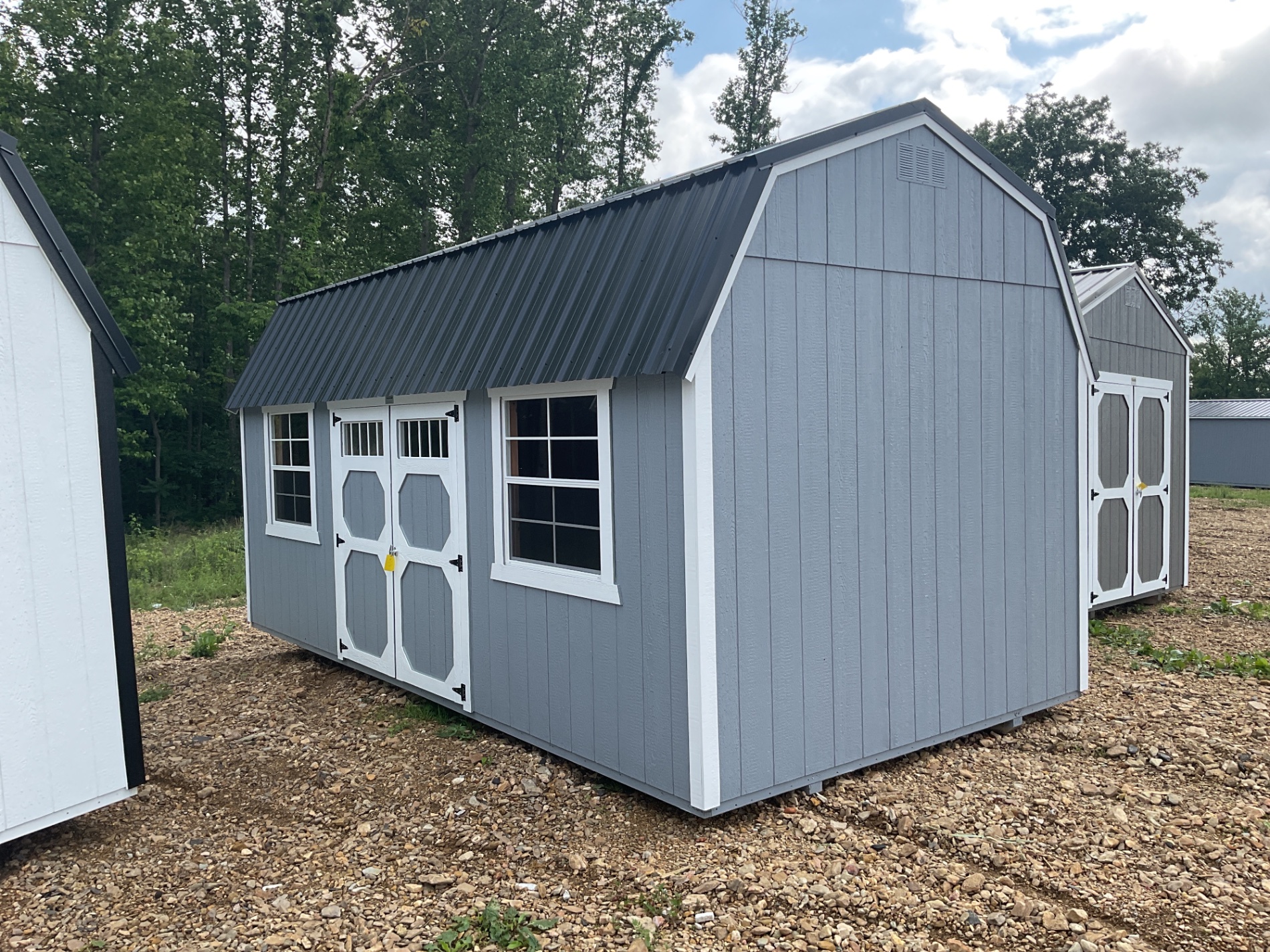 Lofted Barn - 10x20