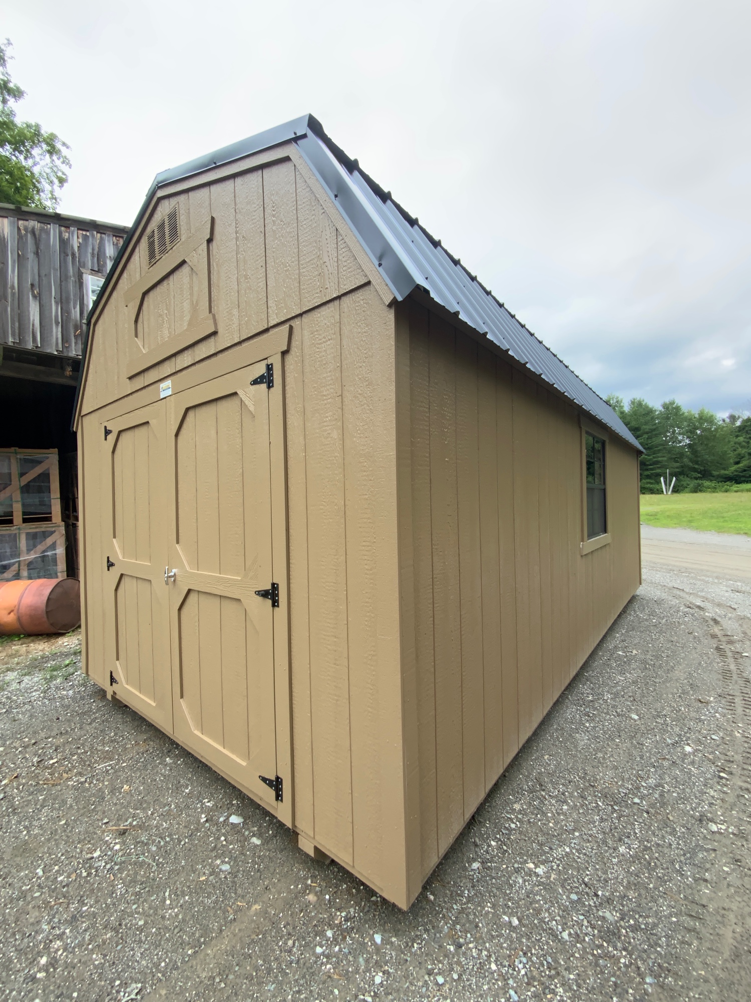 Lofted Barn - 10x20