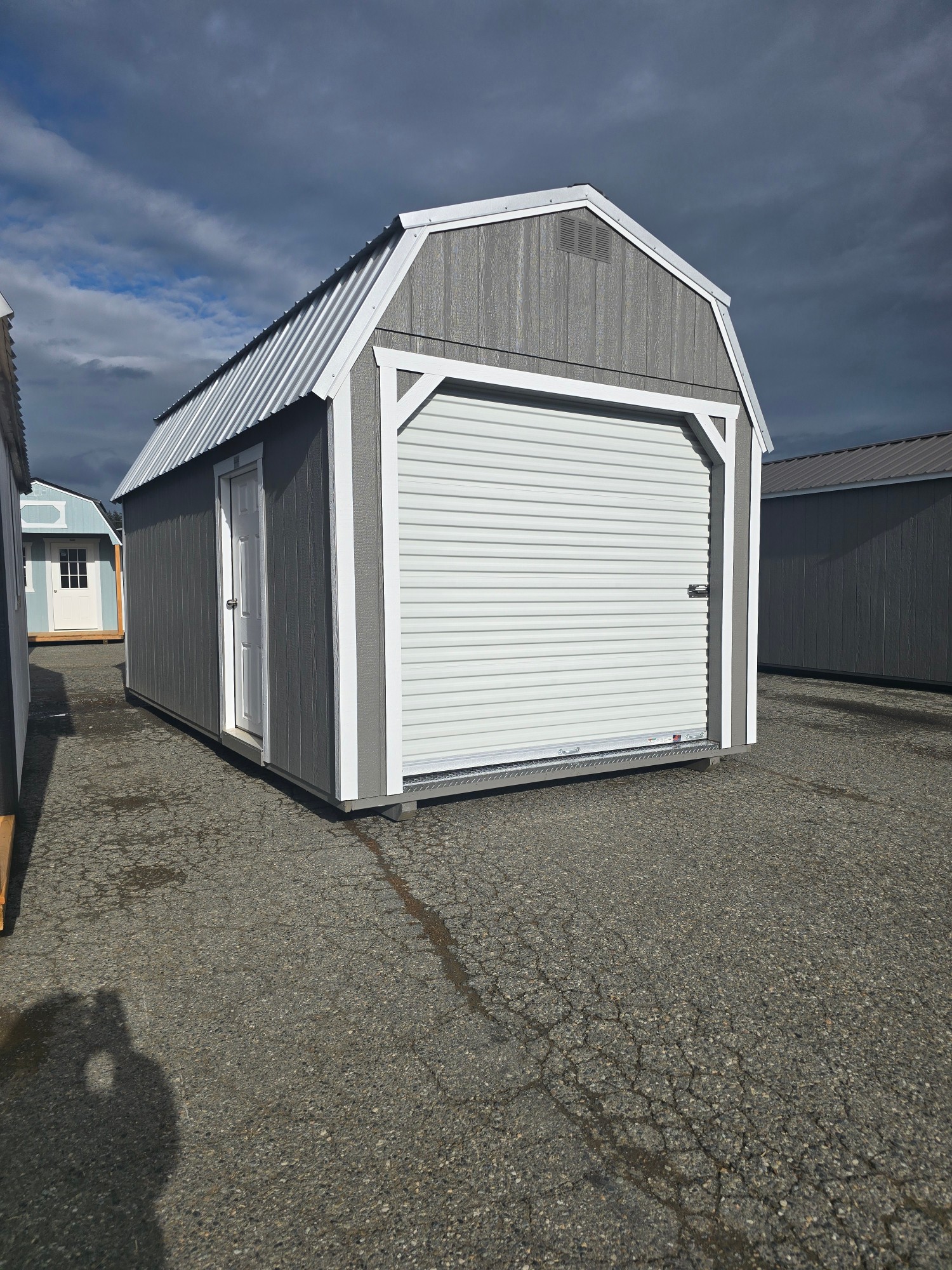 Lofted Barn 8' Garage - 10x20