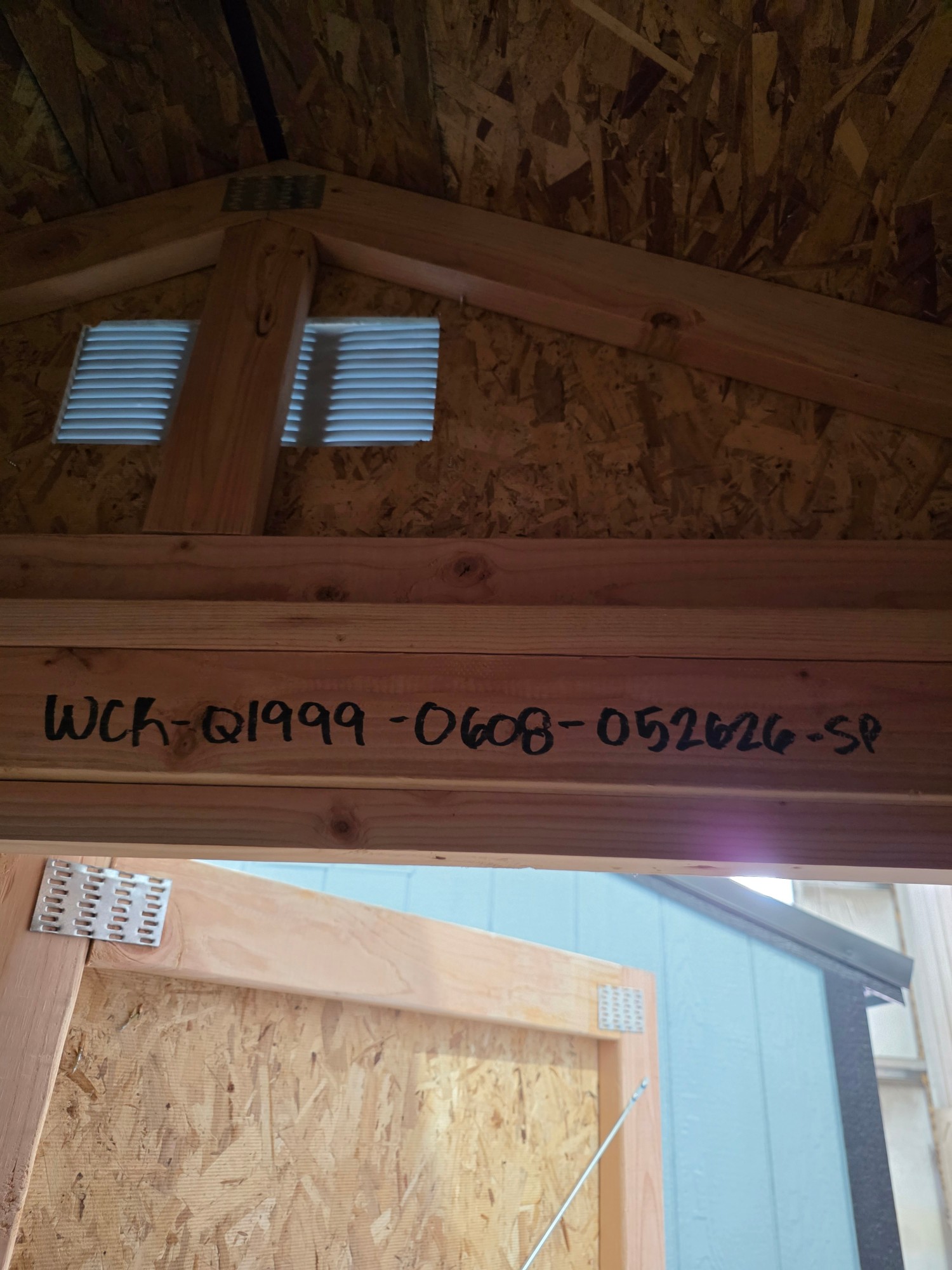 6x8 Chicken Coop photo 3