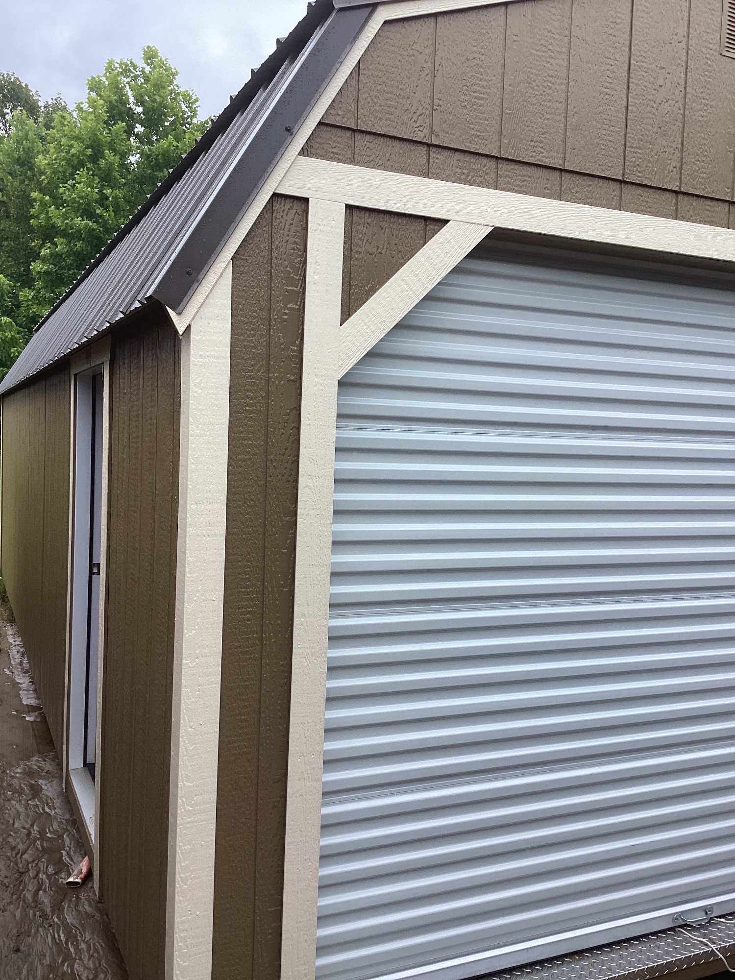 Lofted Barn Garage - 12x28
