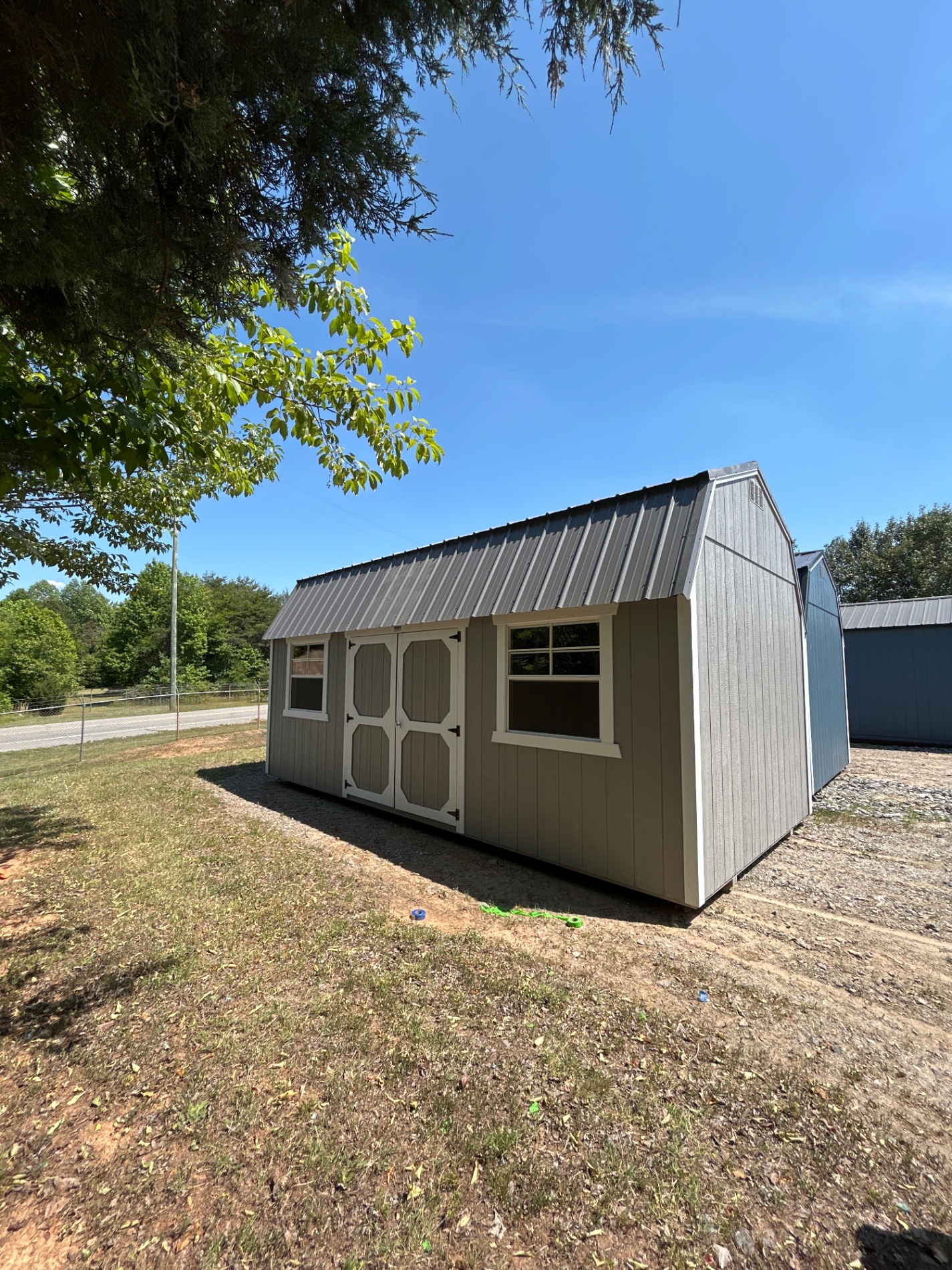Lofted Barn - 10x20