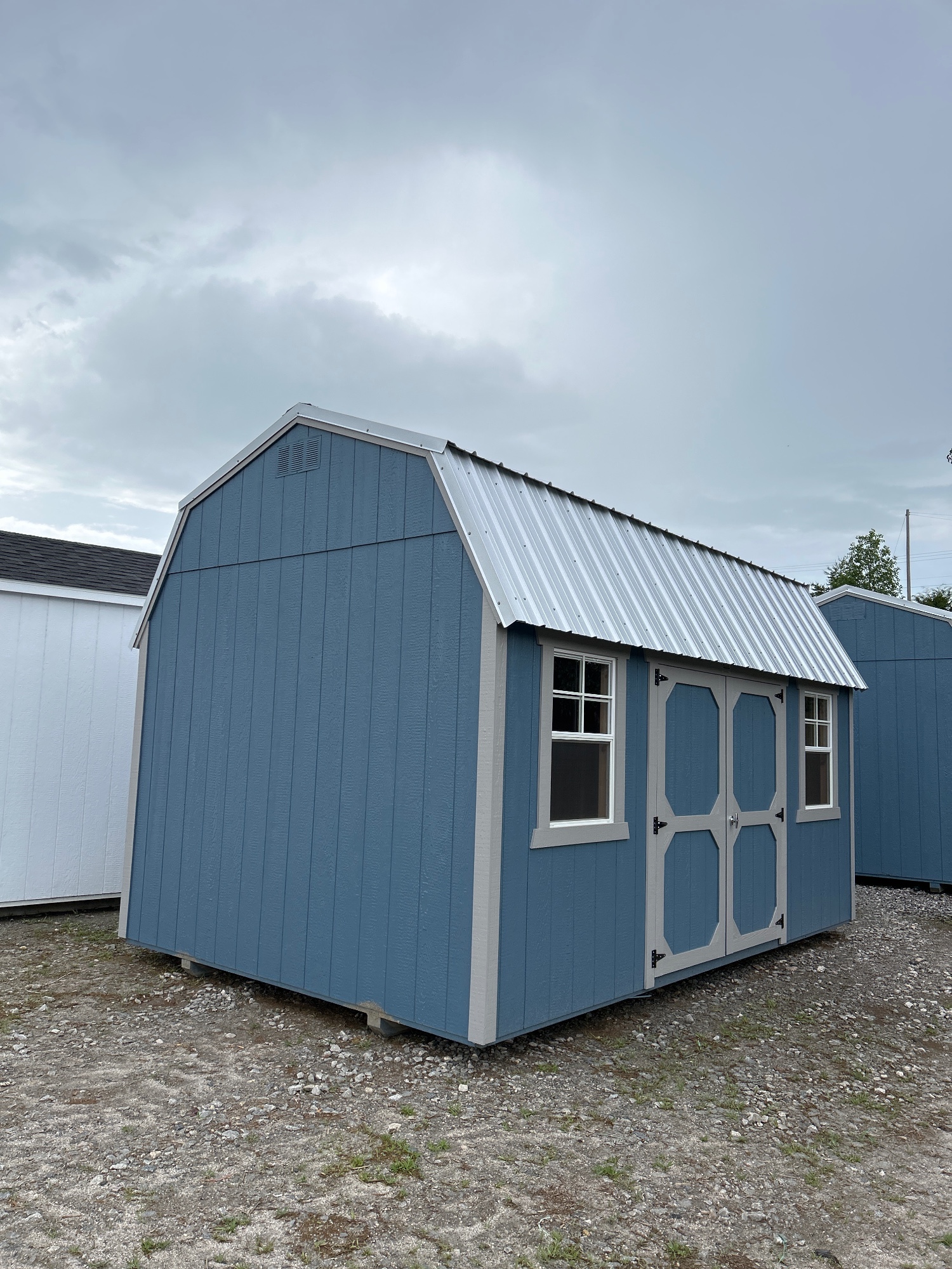 Lofted Barn - 10x16