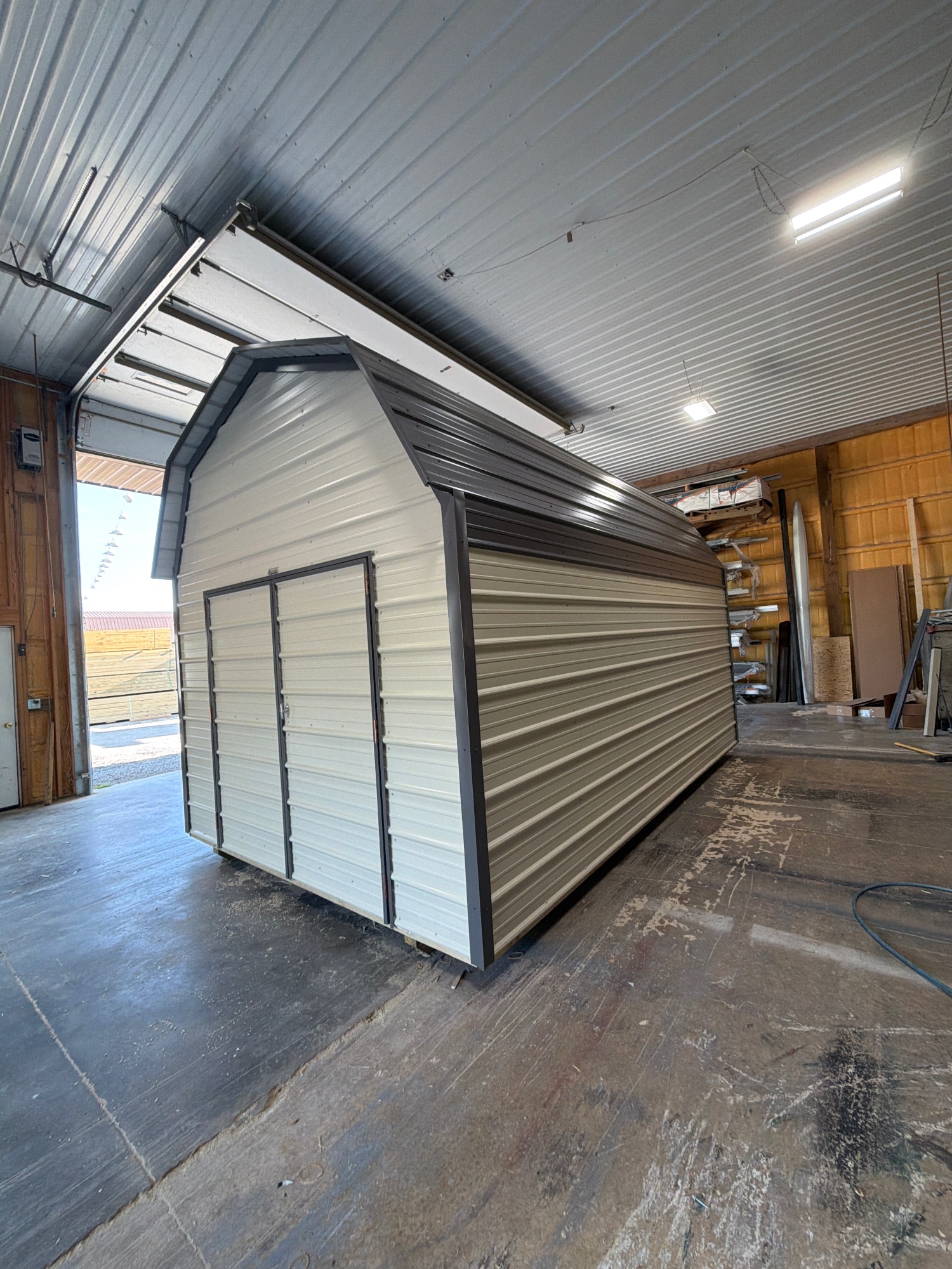 Metal Lofted - 10x16