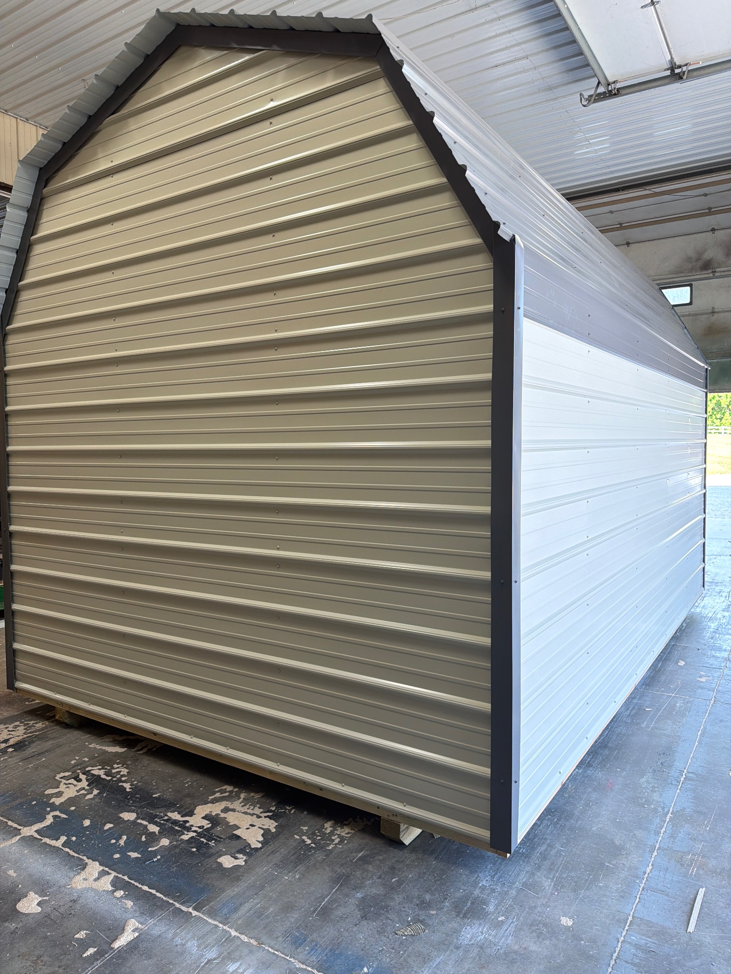 Metal Lofted - 10x16 image 2