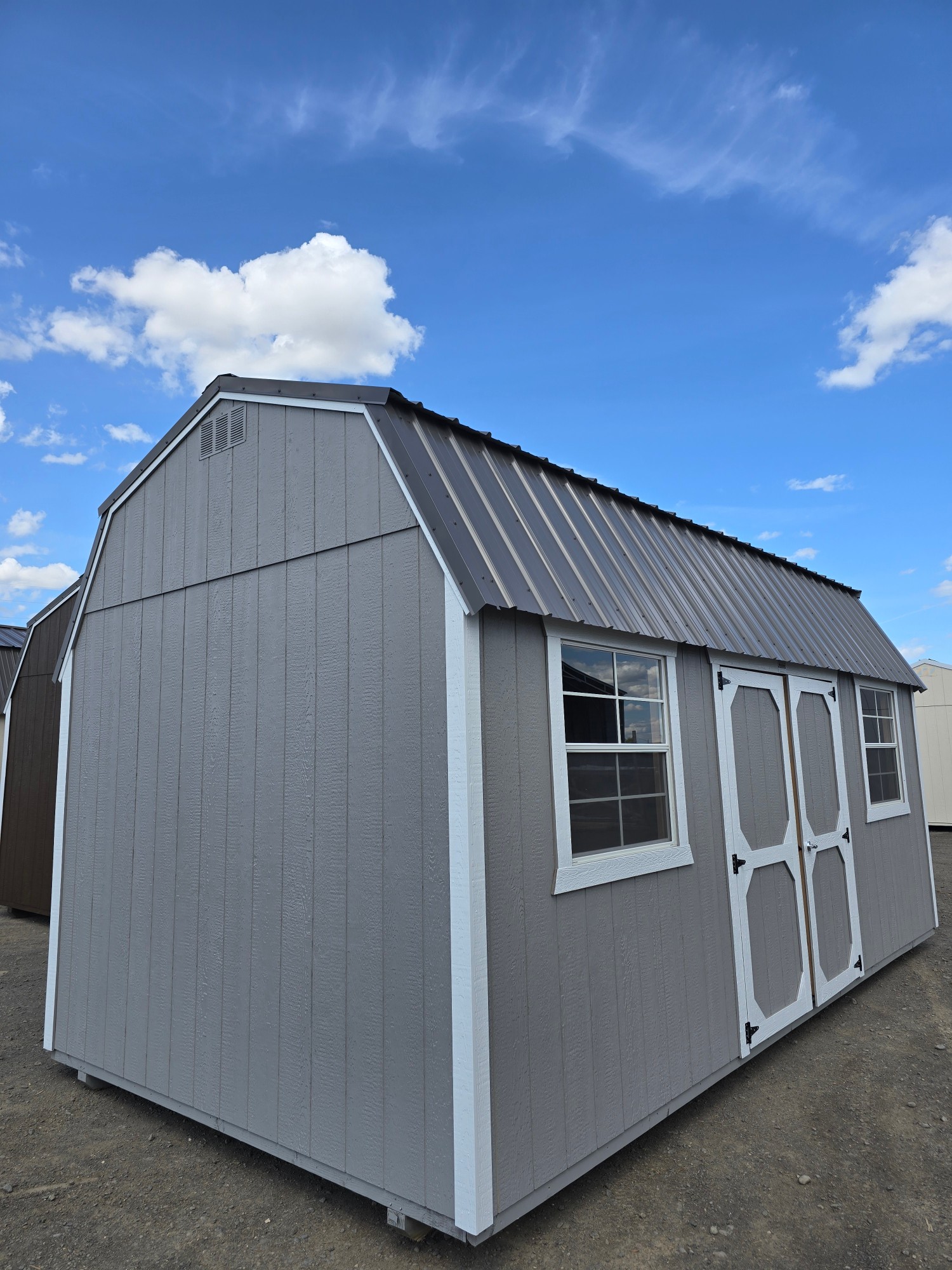 Lofted Barn - 10x20