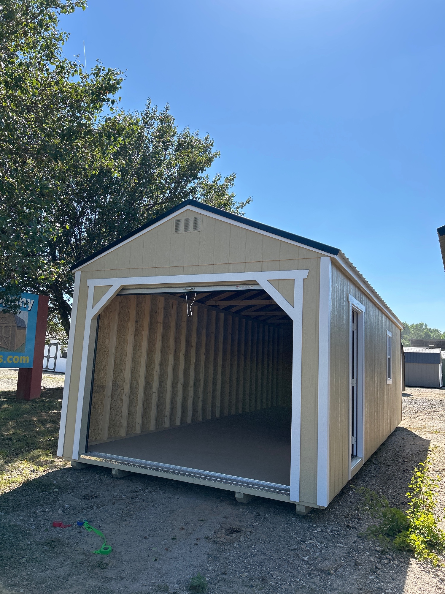 Utility Garage - 12x28