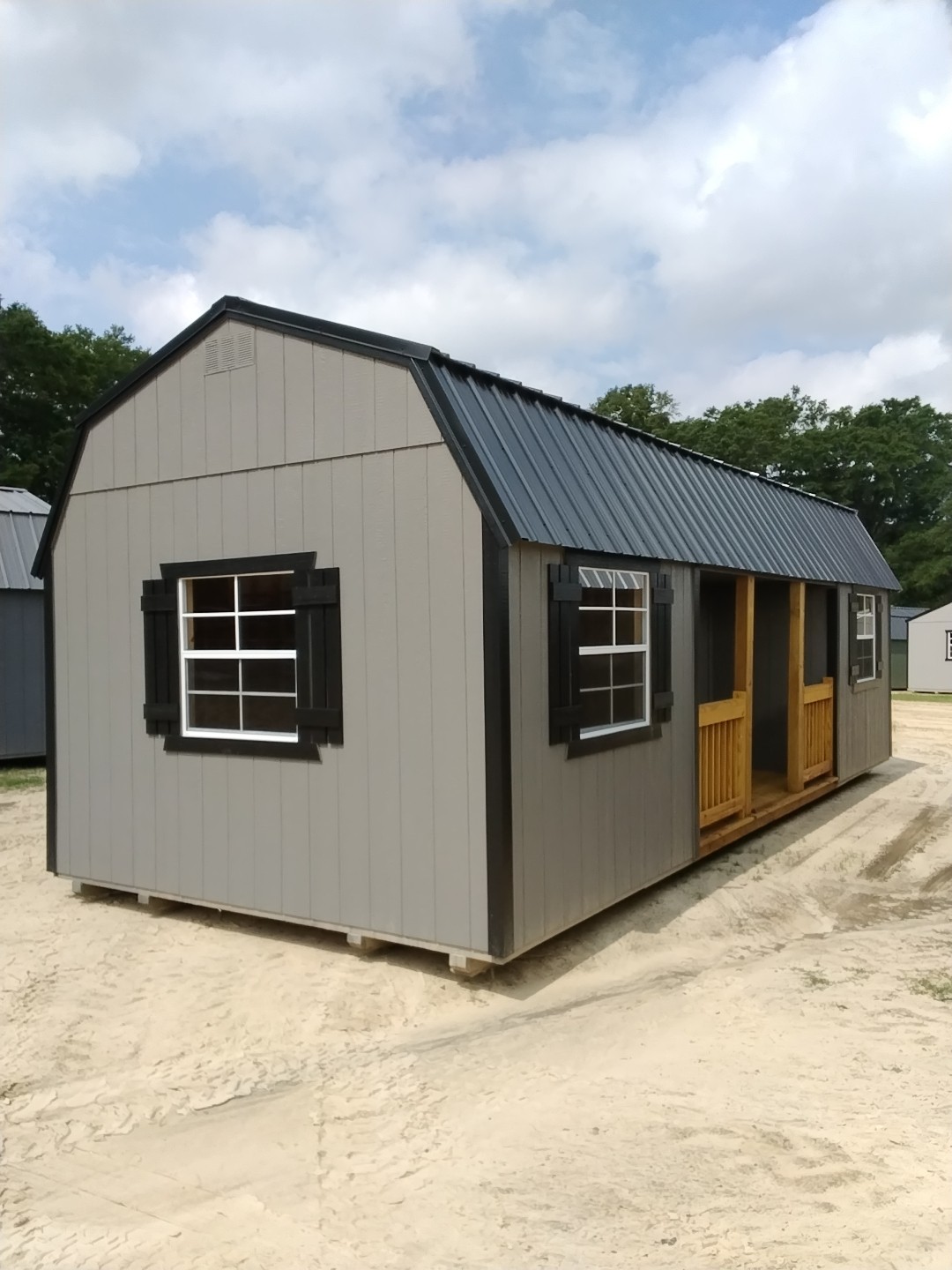 Lofted Barn Center Porch - 12x28