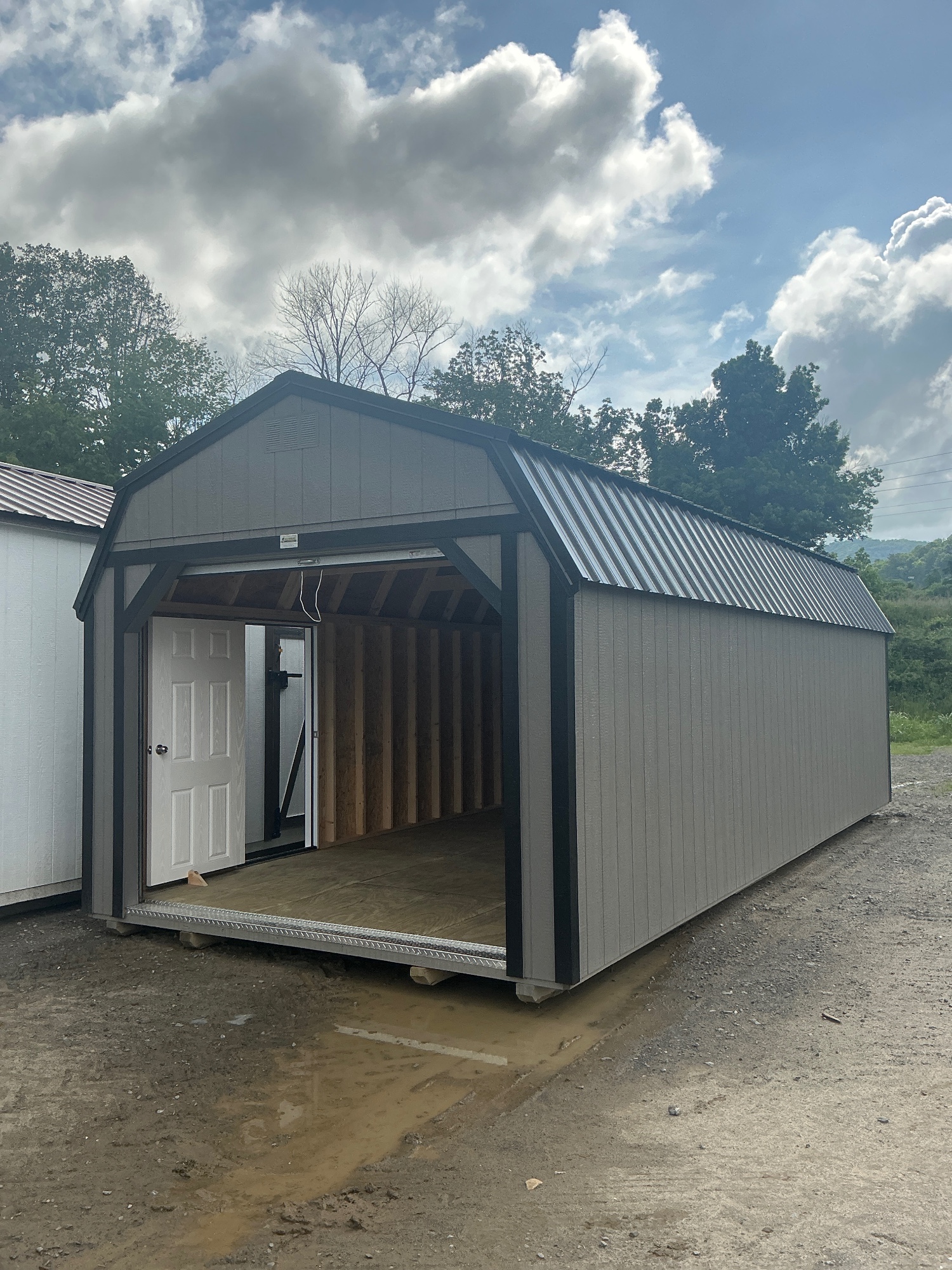 Lofted Barn Garage - 12x28