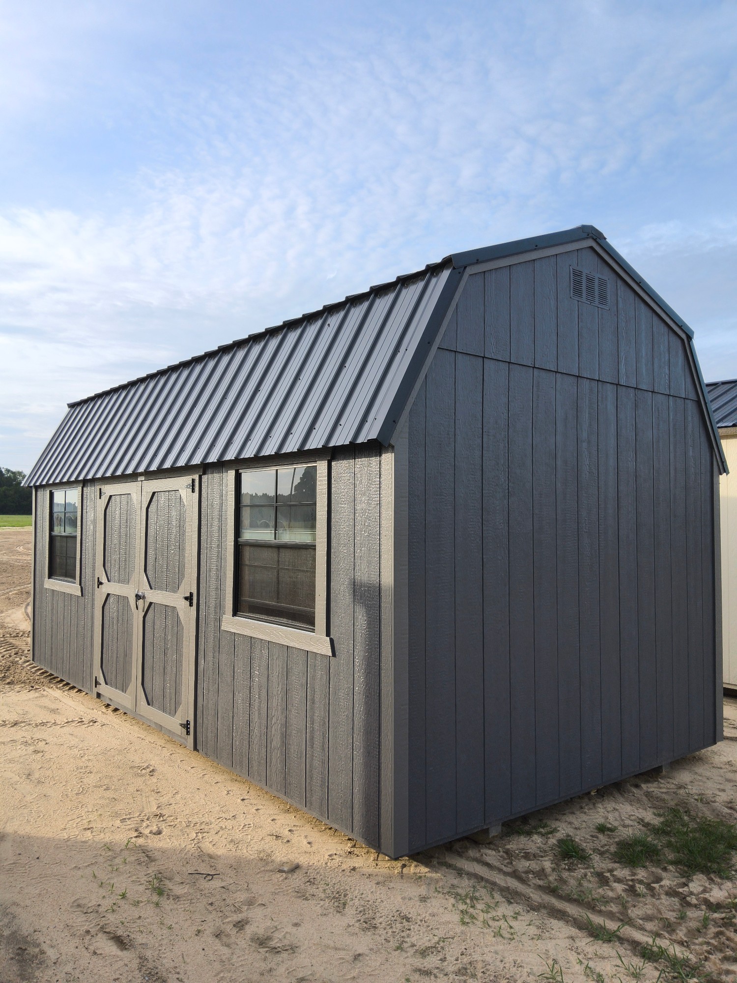 Lofted Barn - 10x20